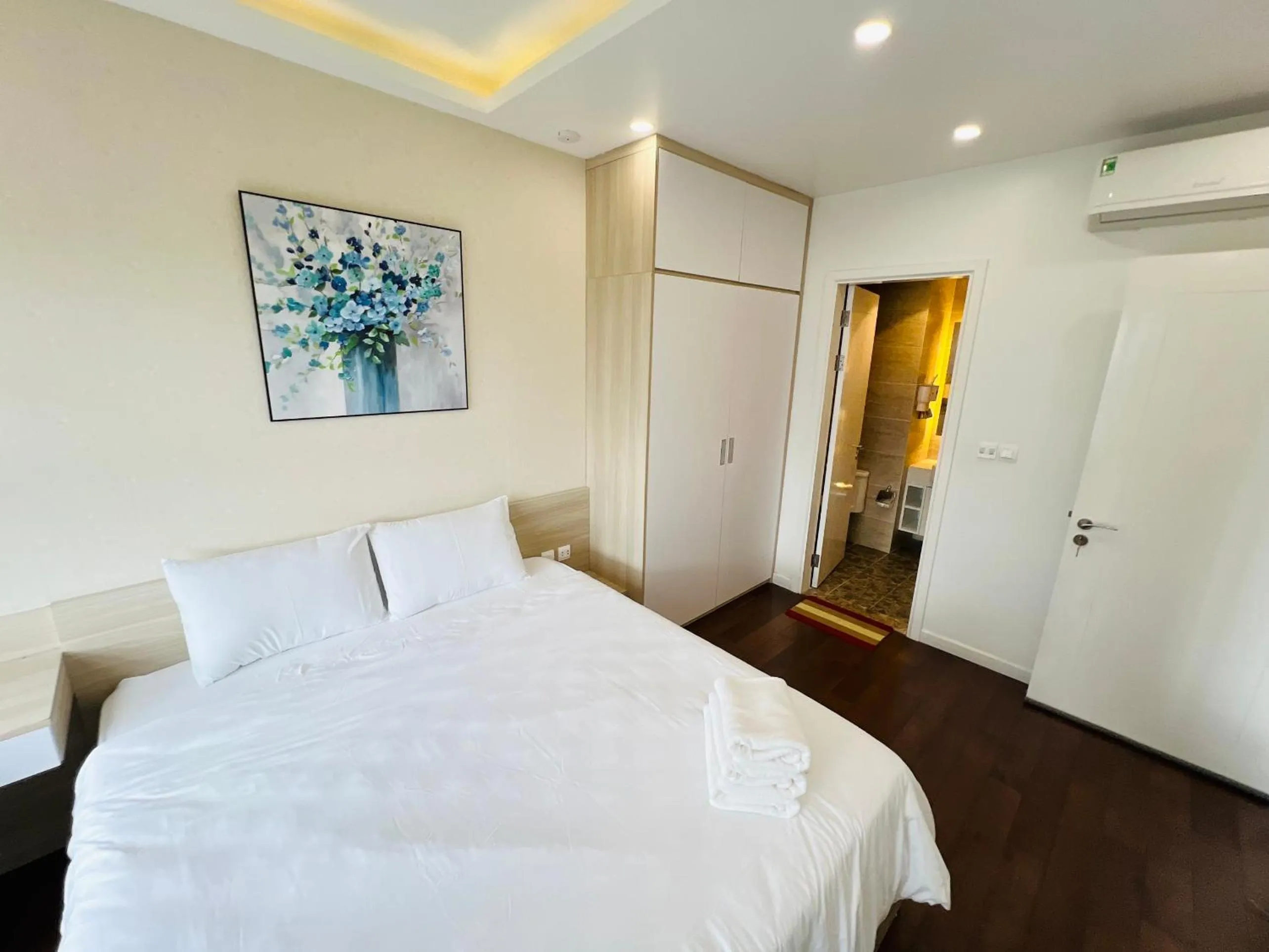 Bedroom, Bed in Daniel Apartment - D'Capitale Ha Noi