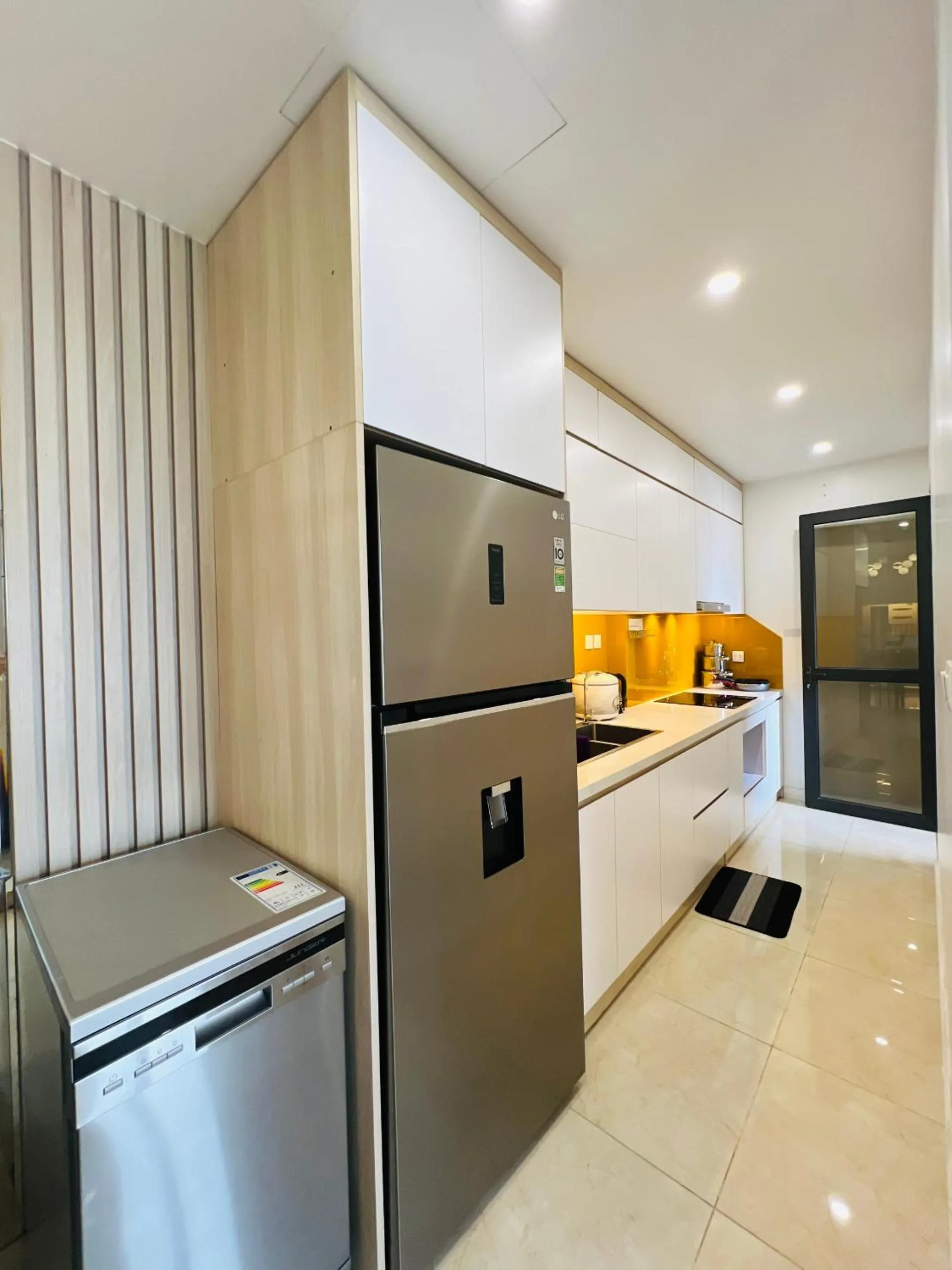 stove in Daniel Apartment - D'Capitale Ha Noi