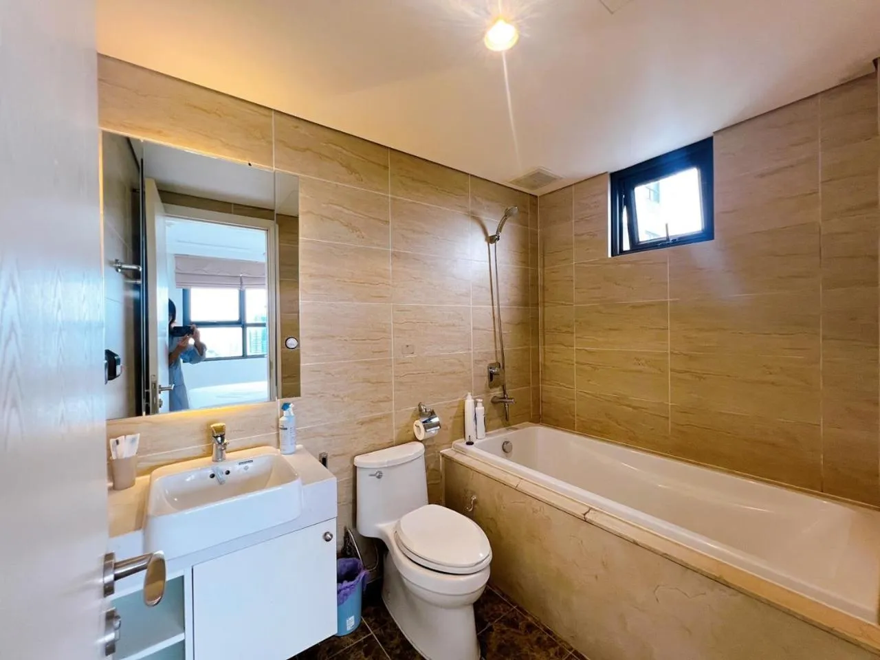 Toilet in Daniel Apartment - D'Capitale Ha Noi