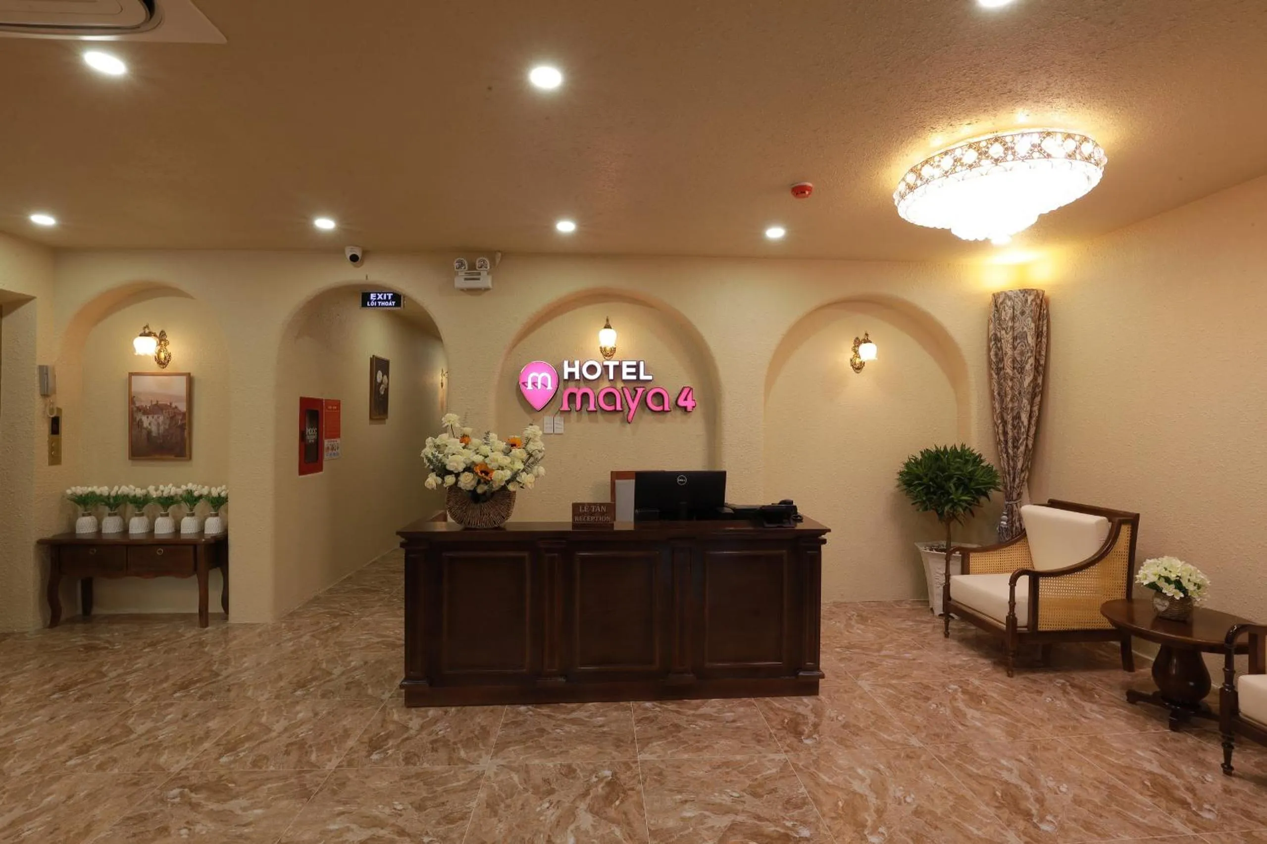 Lobby or reception in Maya Hotel 4
