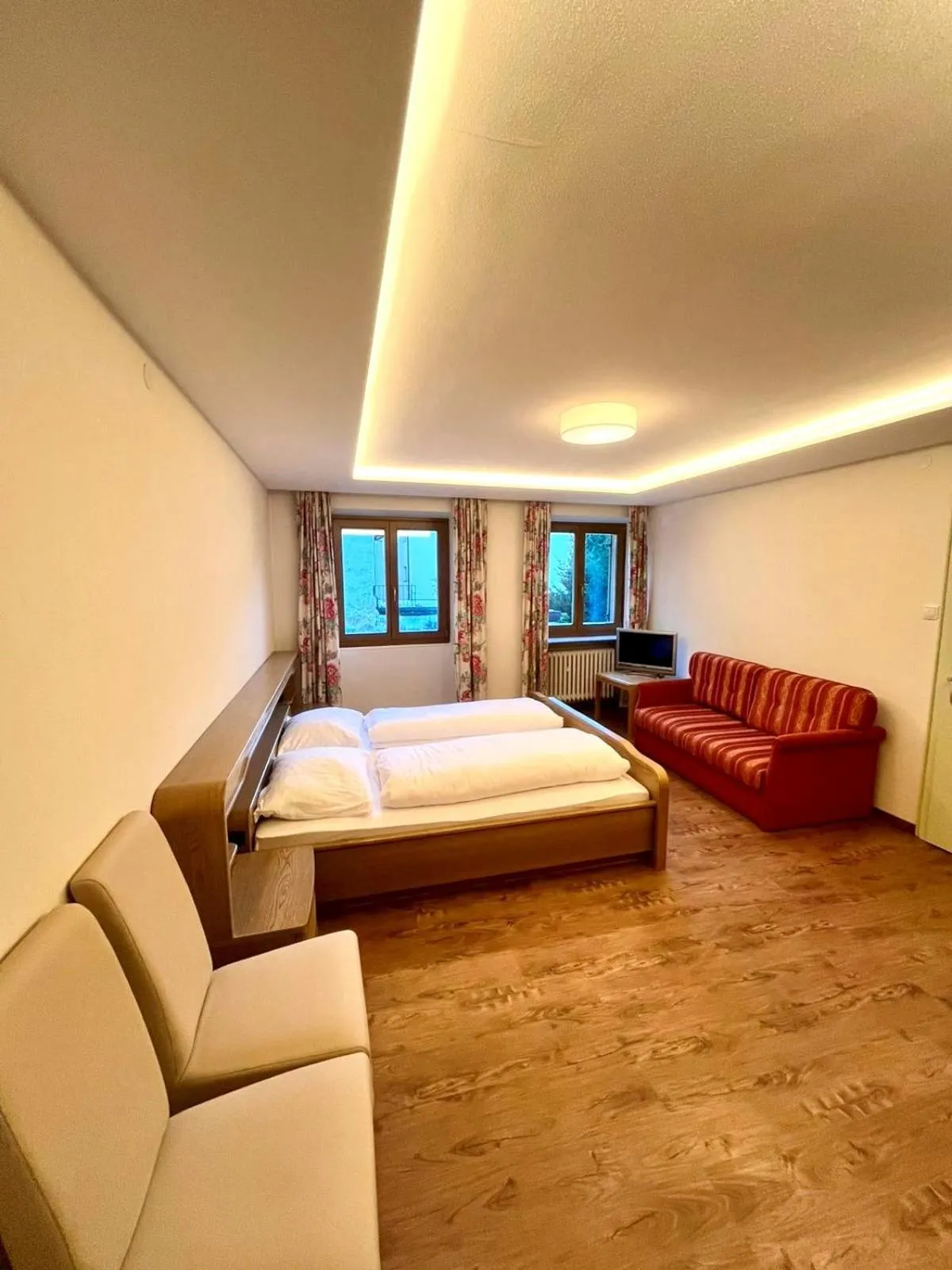 Hotel Goldenes Kreuz - since 1605