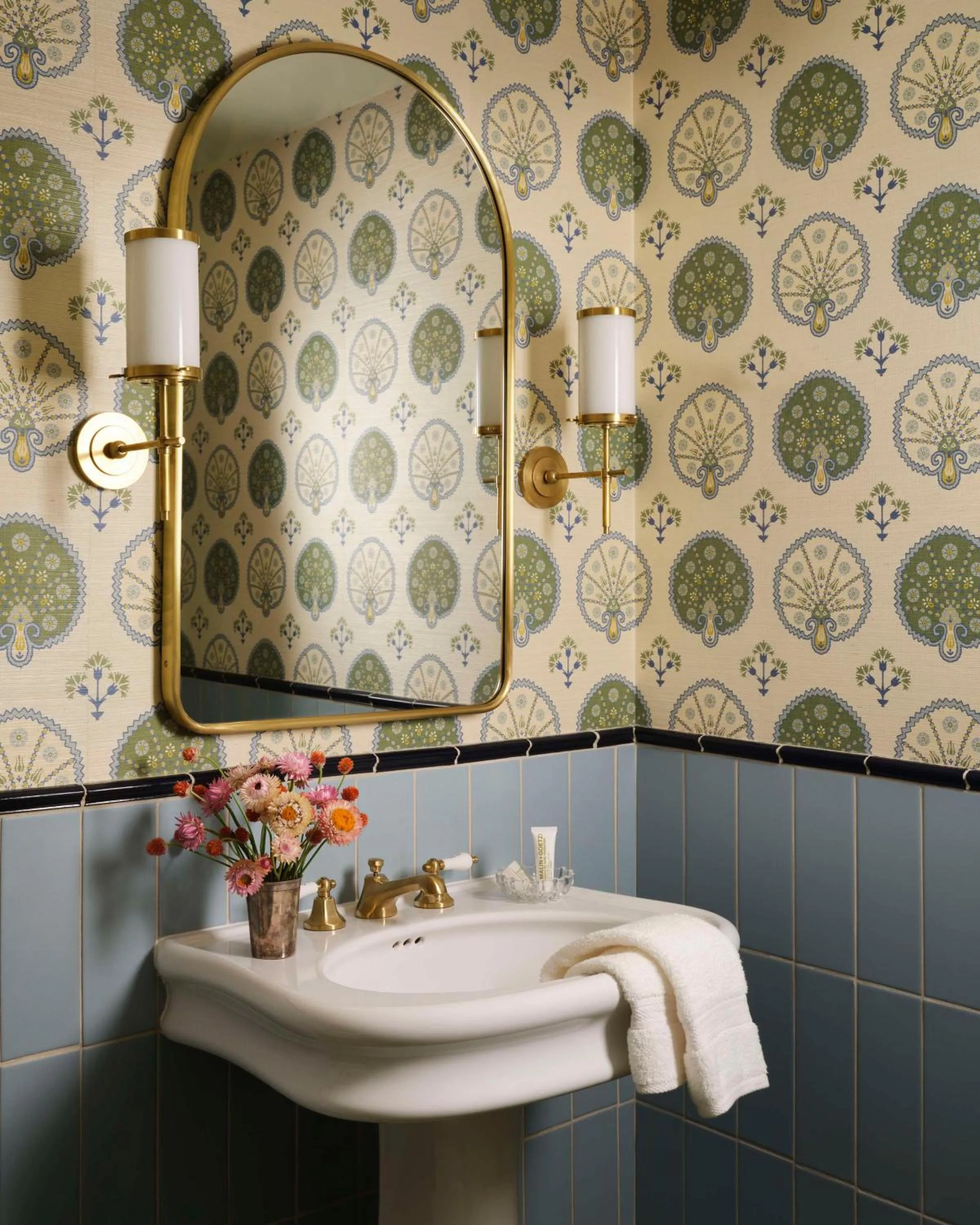 Bathroom in Graduate by Hilton Auburn, AL