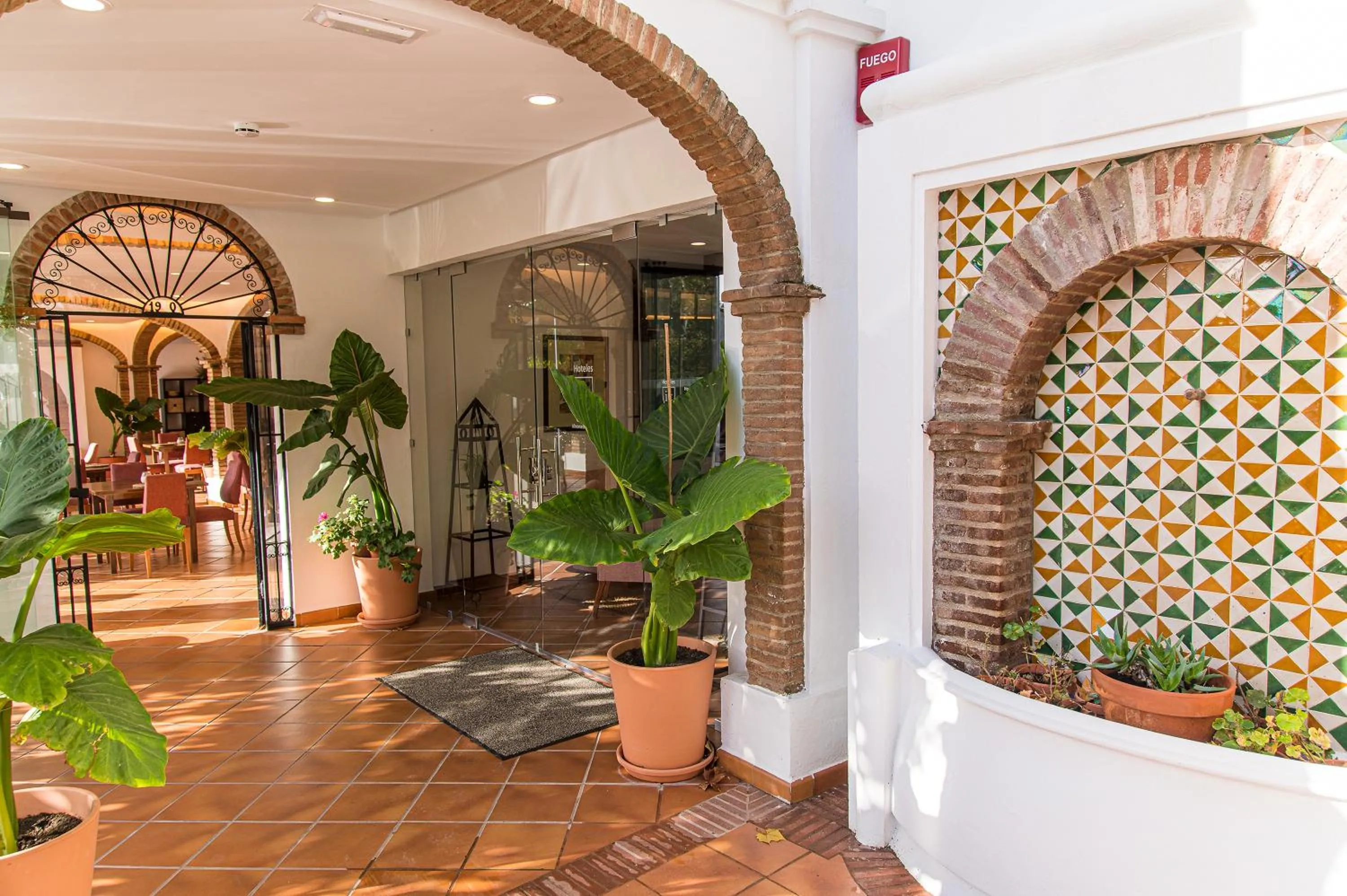 Restaurant/places to eat in Hotel-Restaurante Casa García Almonaster La Real