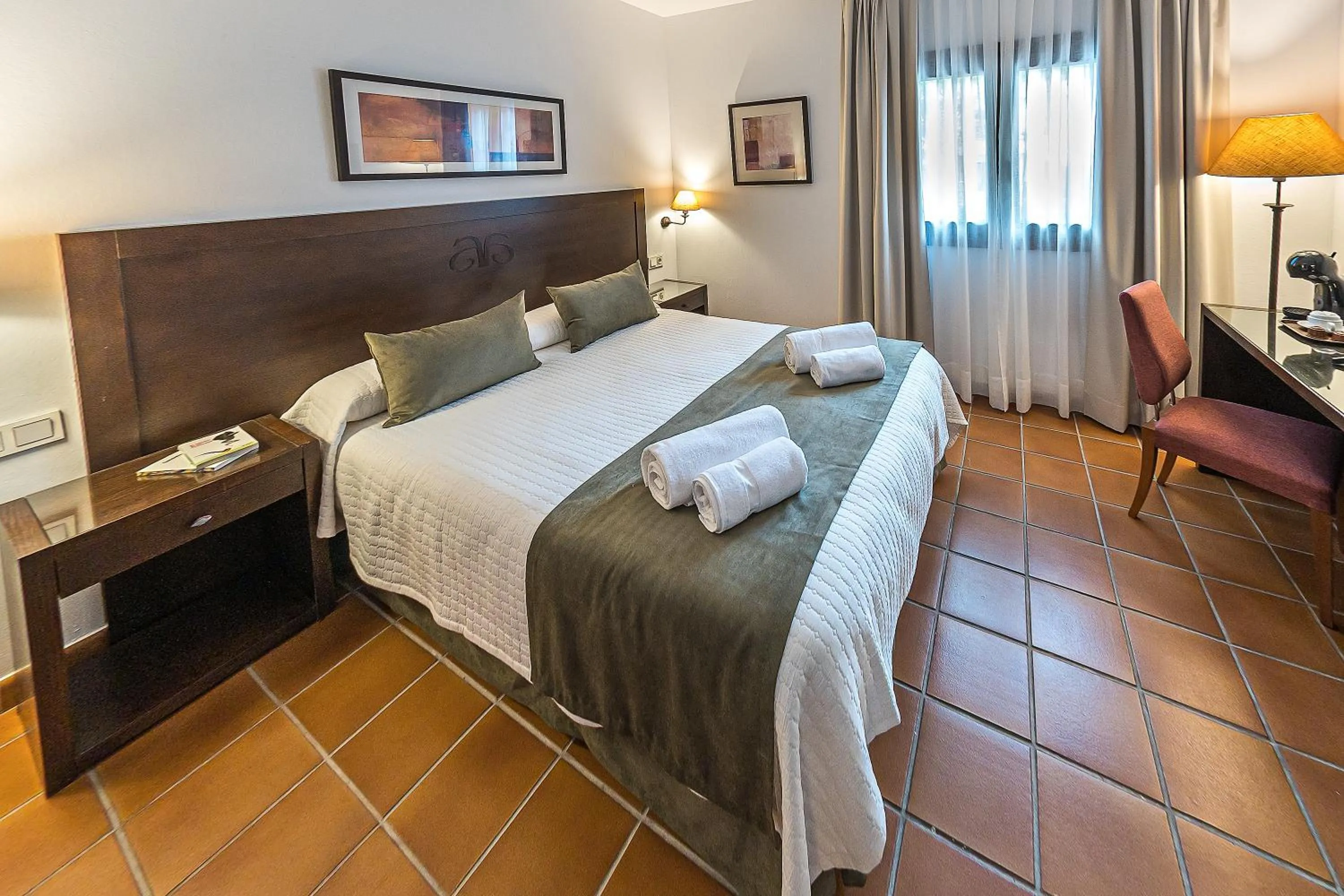 Coffee/tea facilities, Bed in Hotel-Restaurante Casa García Almonaster La Real