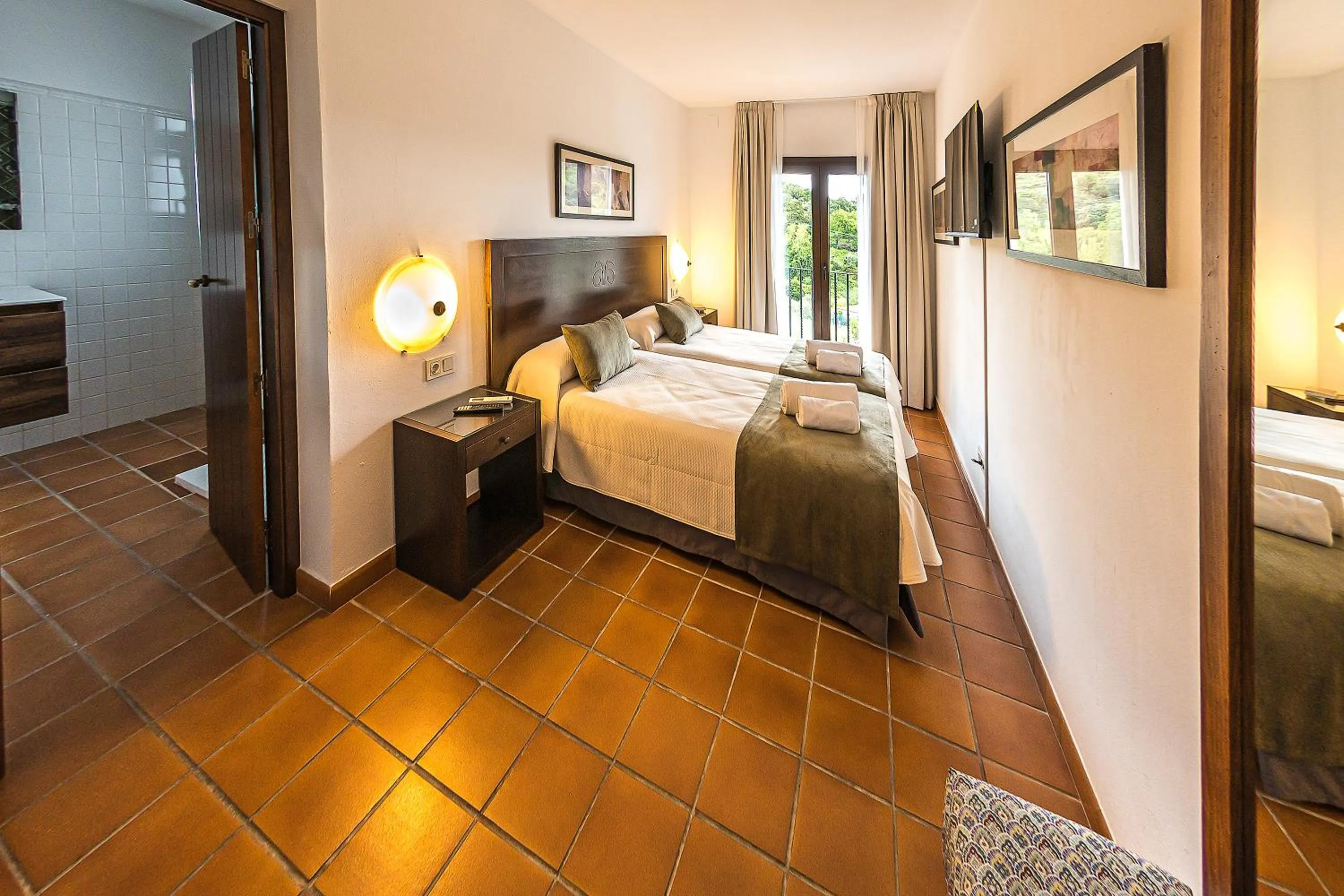 Coffee/tea facilities, Bed in Hotel-Restaurante Casa García Almonaster La Real