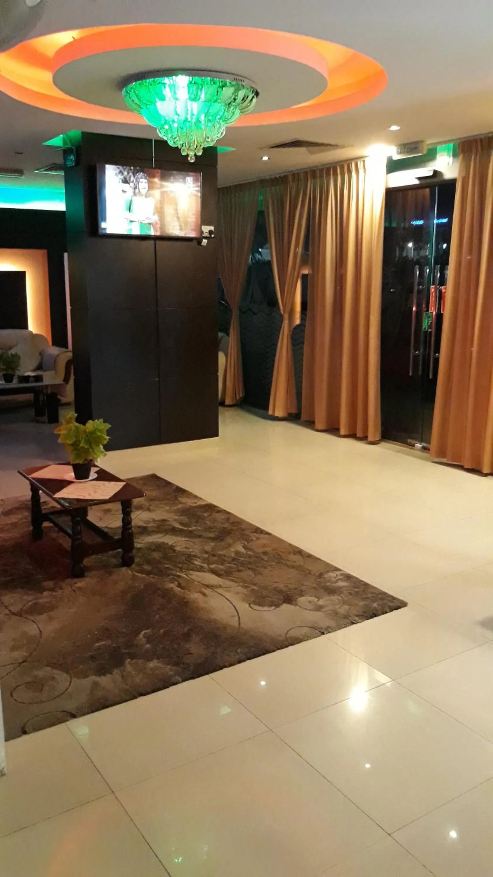 Lobby or reception in Savoy Grand Hotel Apartments