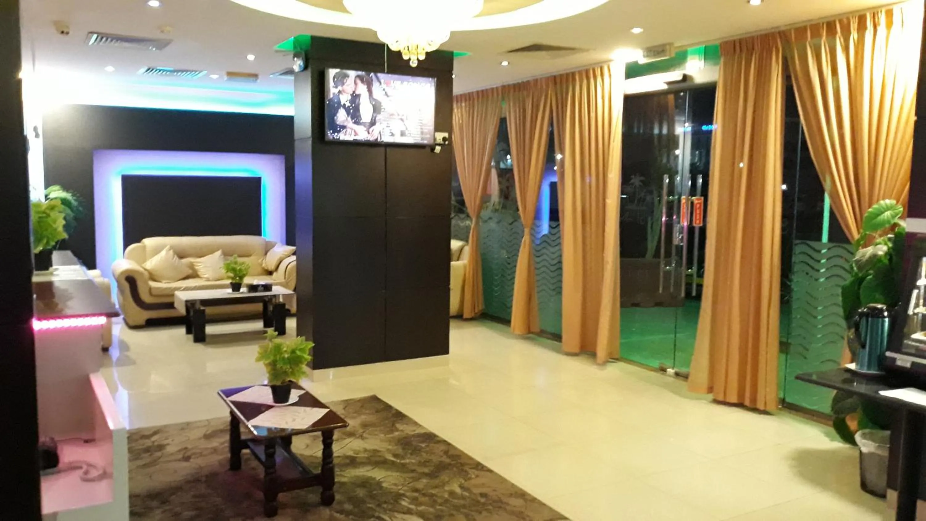 Lobby or reception in Savoy Grand Hotel Apartments