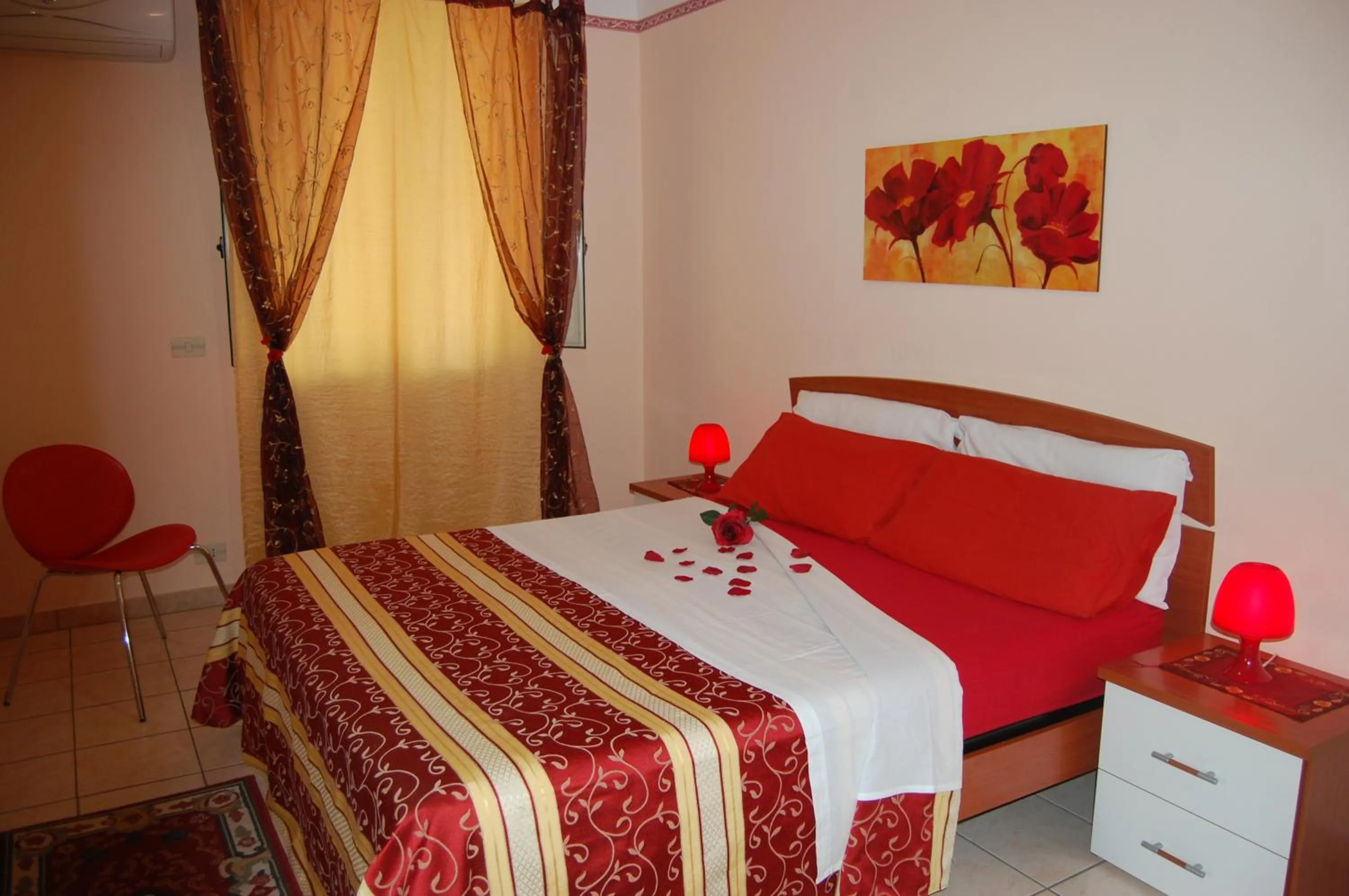 Bedroom, Bed in Albicocche House