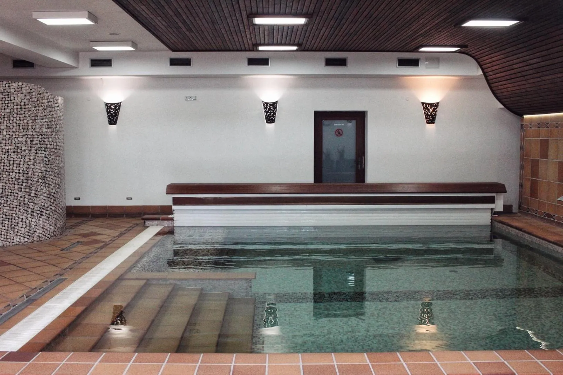 Swimming pool in Wellness hotel & minipivovar Kněžínek