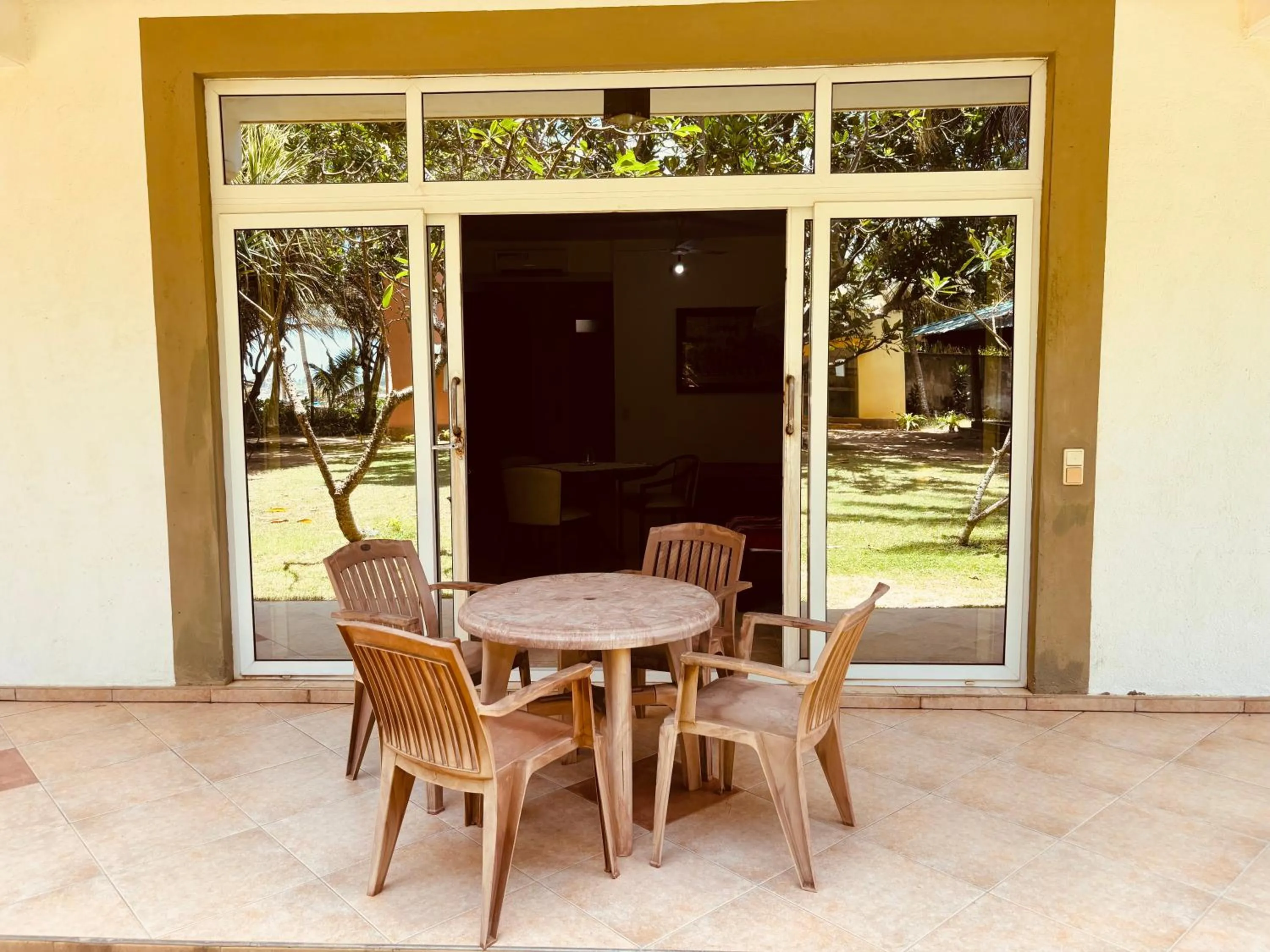 Balcony/Terrace in Raja Beach Hotel