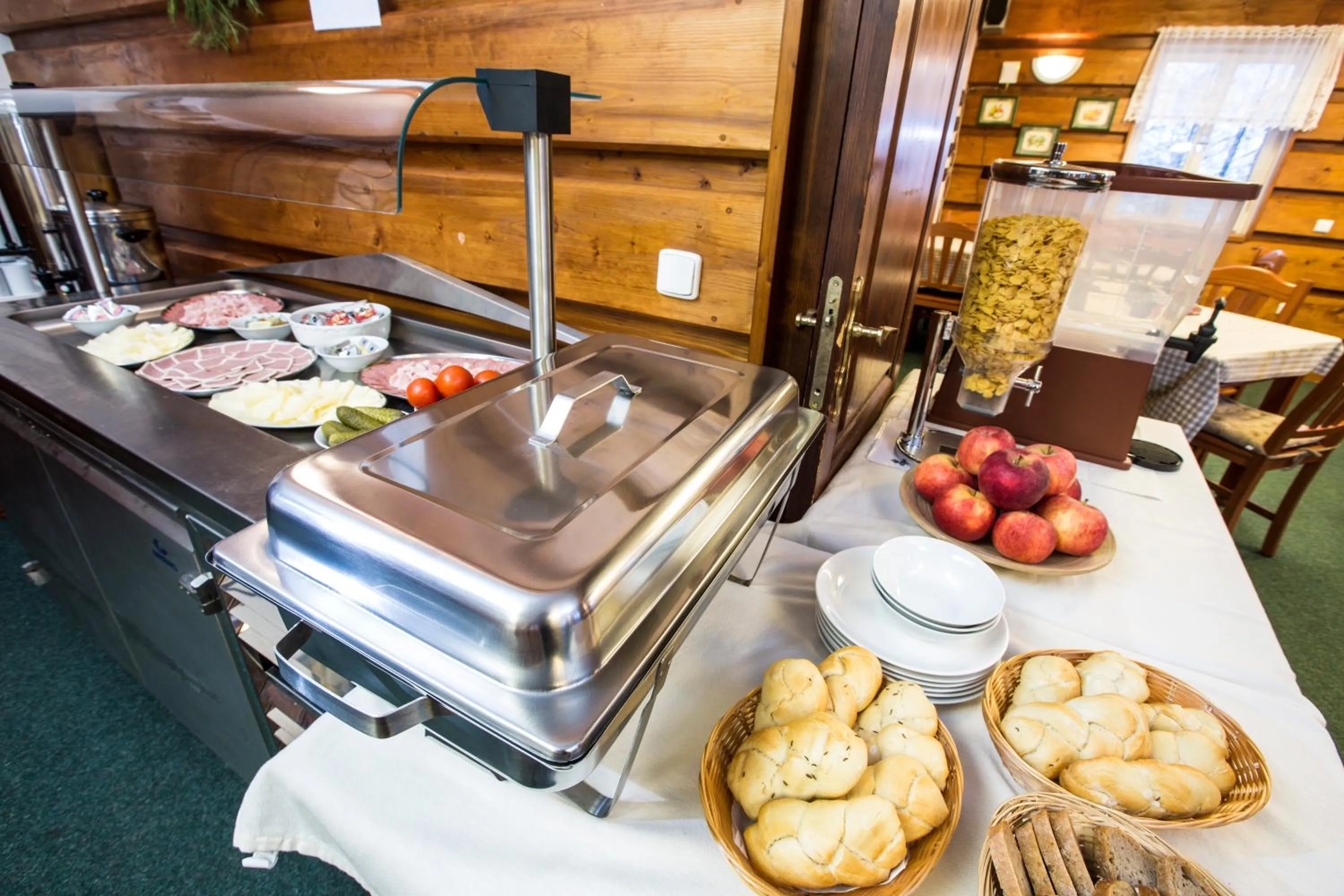 Buffet breakfast in Chata Pod lipami