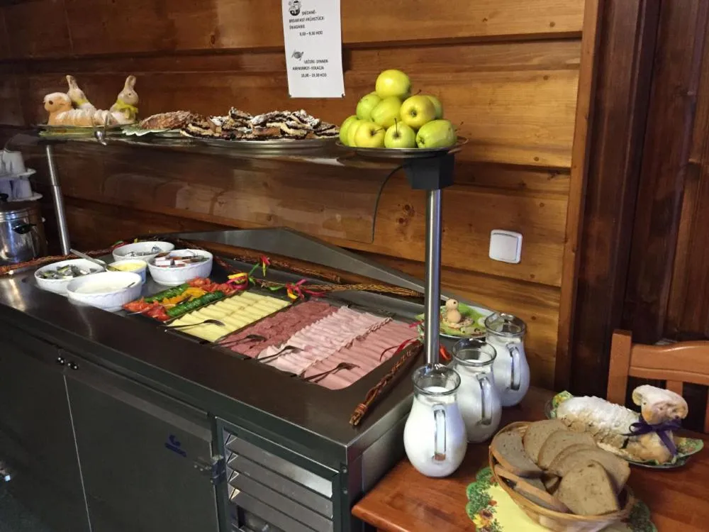 Food and drinks in Chata Pod lipami