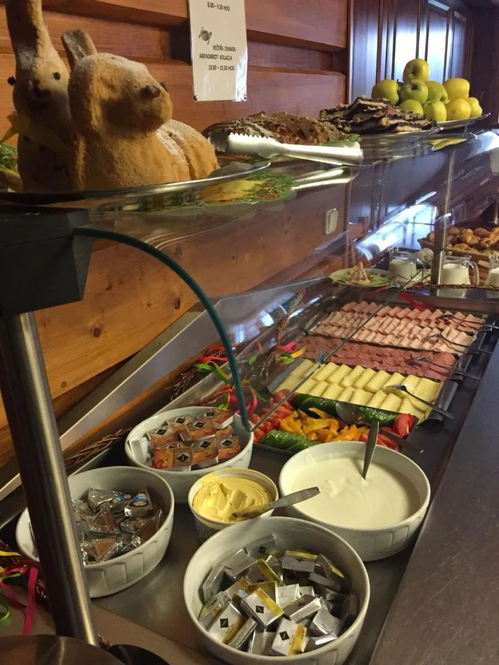 Buffet breakfast in Chata Pod lipami