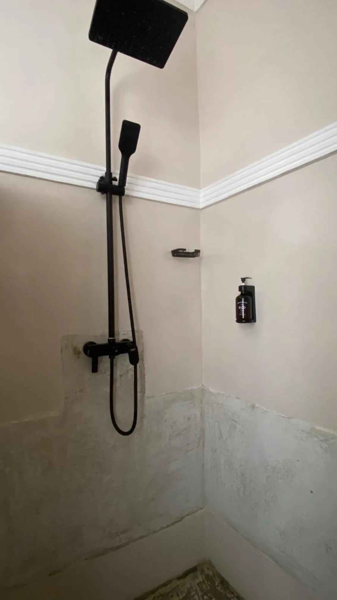 Shower in Hanaia House
