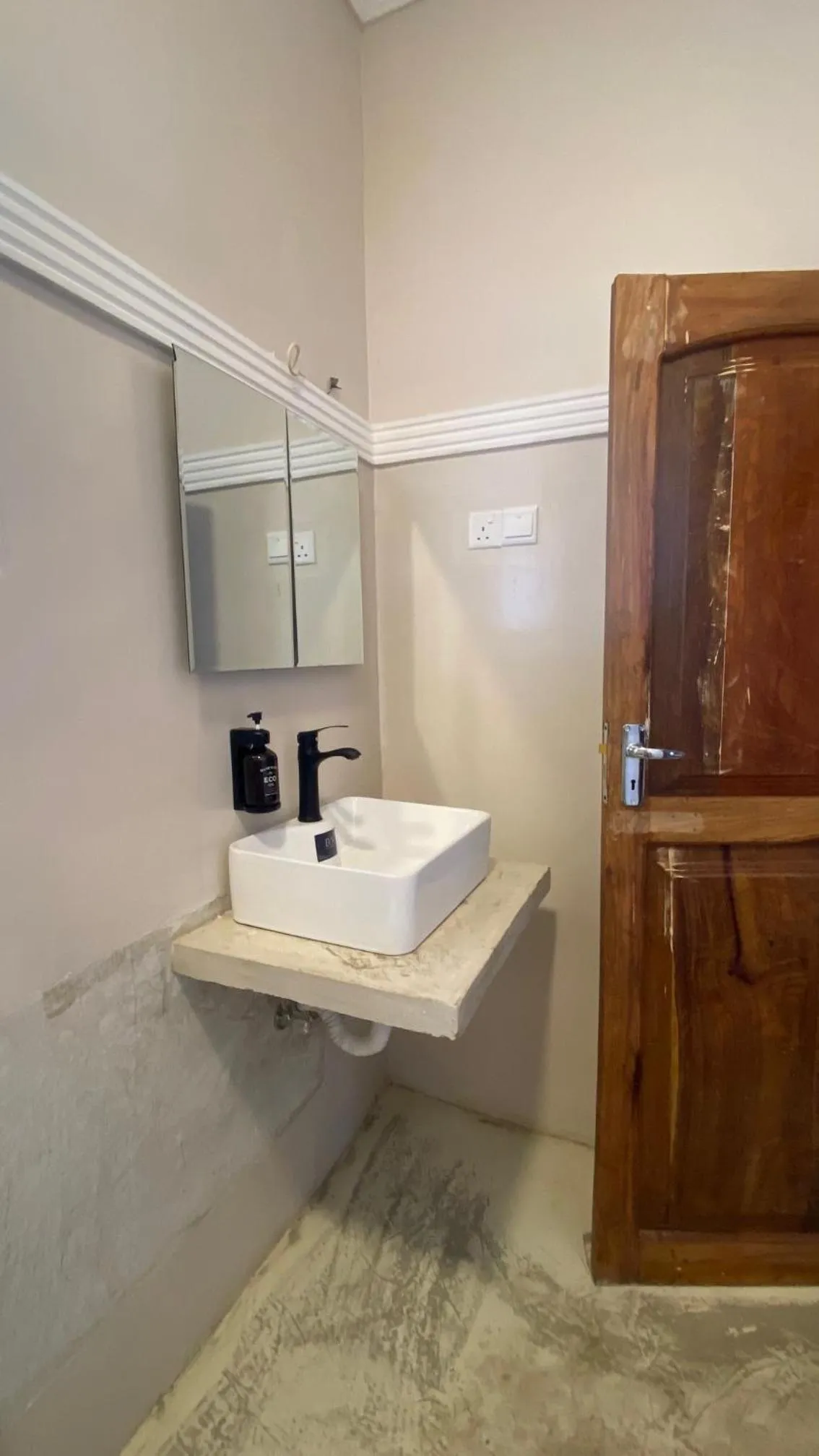 Bathroom in Hanaia House