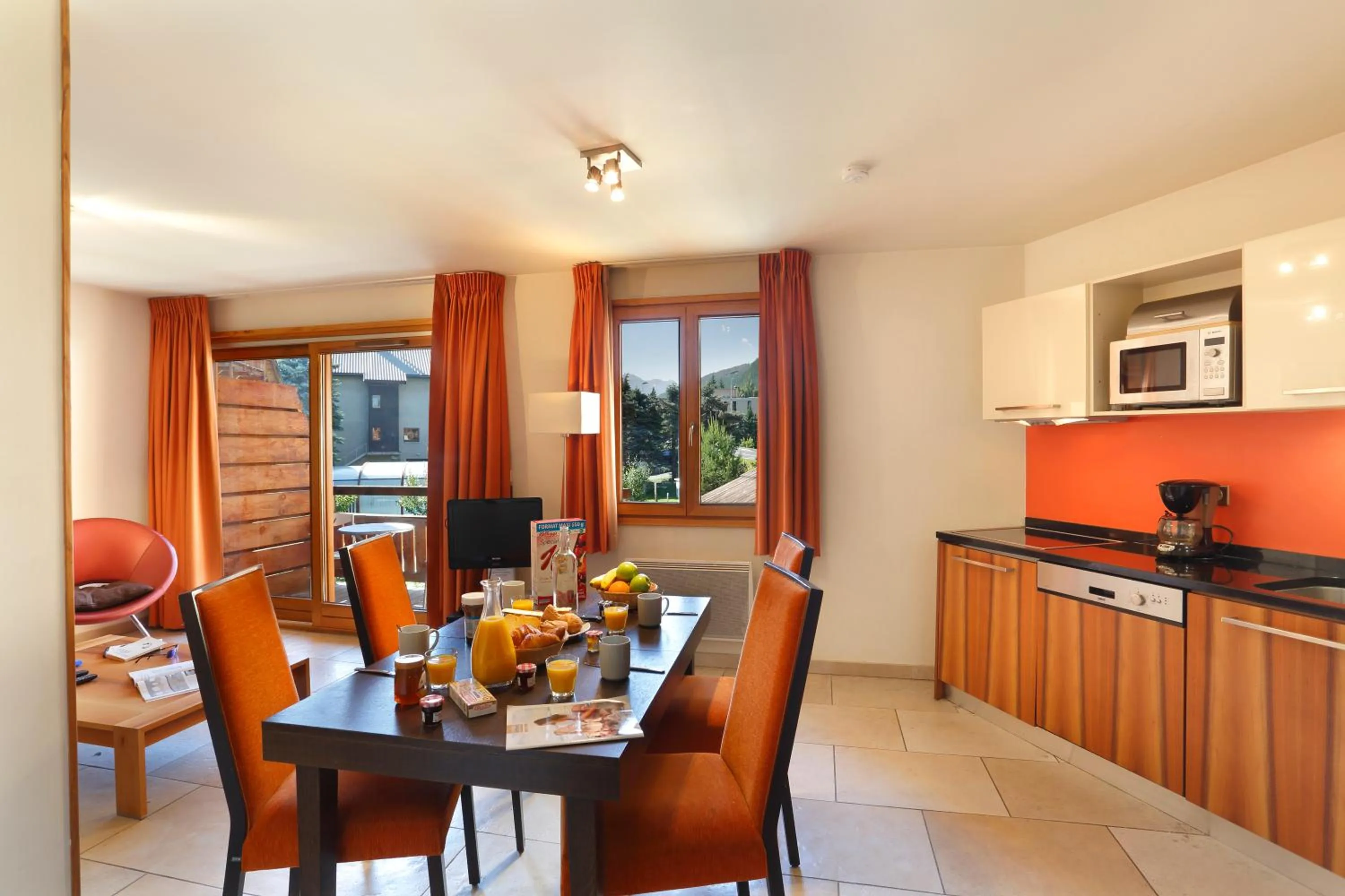 Dining area in Résidence Néméa L'Adret