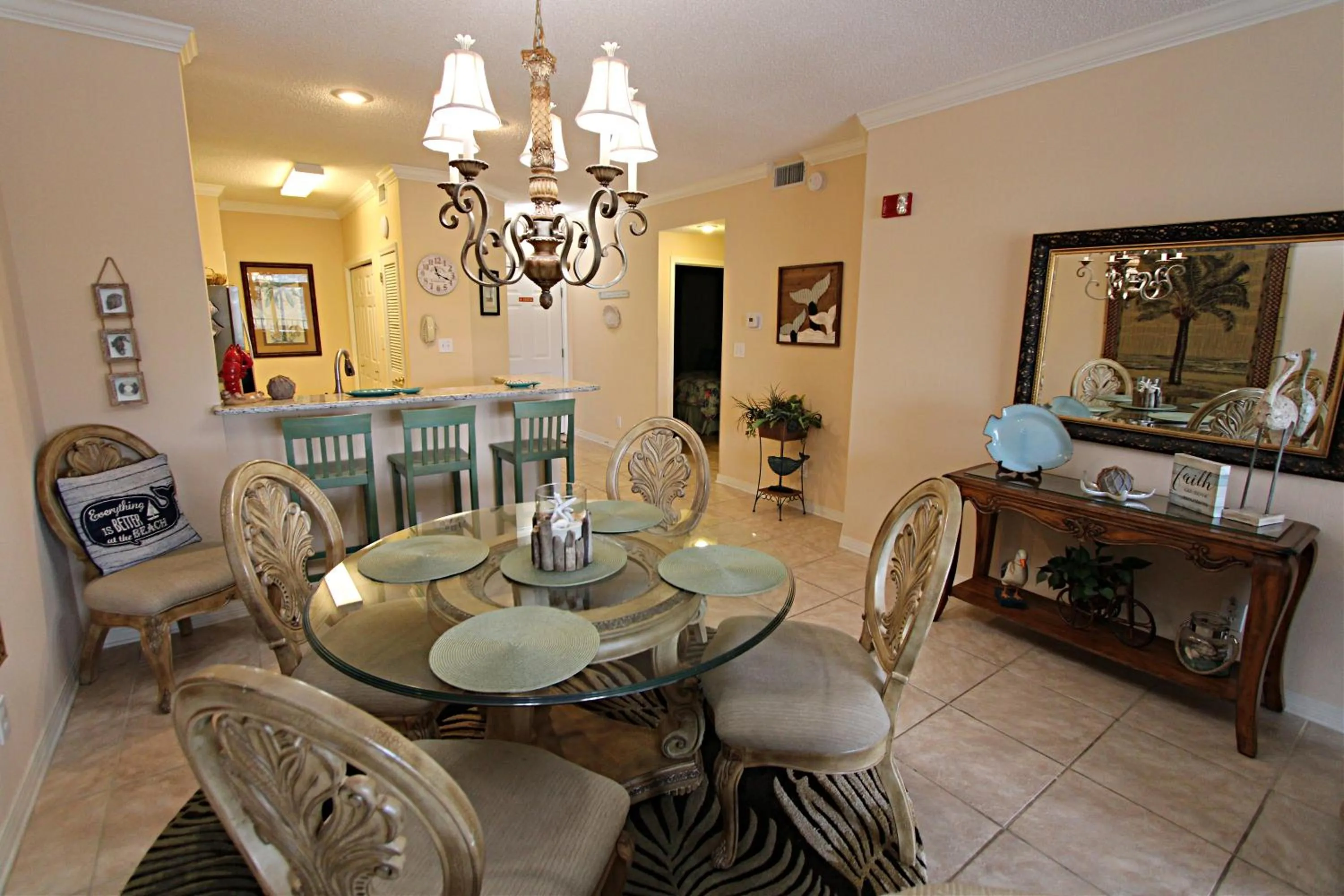 Seating area in Cypress Point