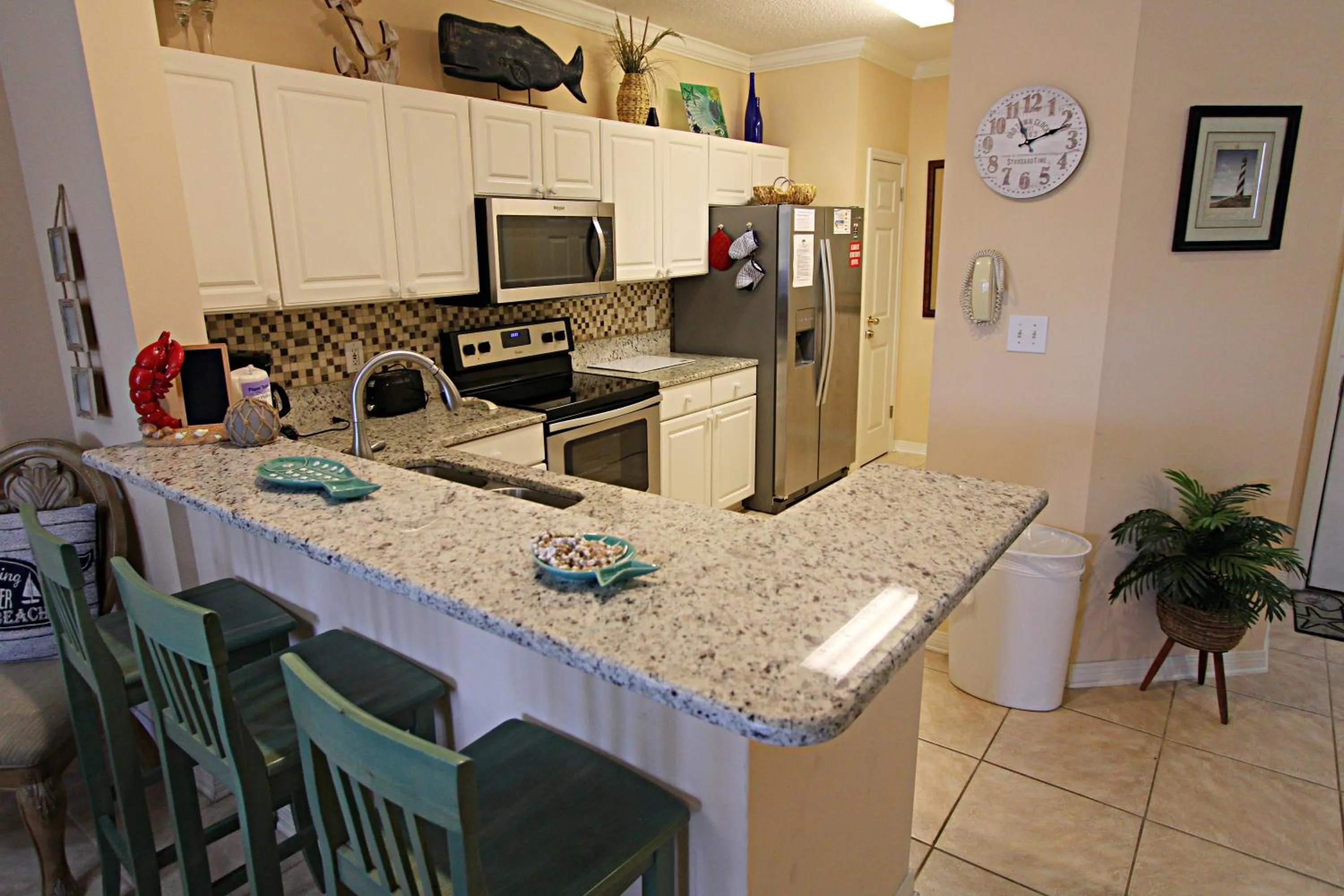 Kitchen or kitchenette in Cypress Point
