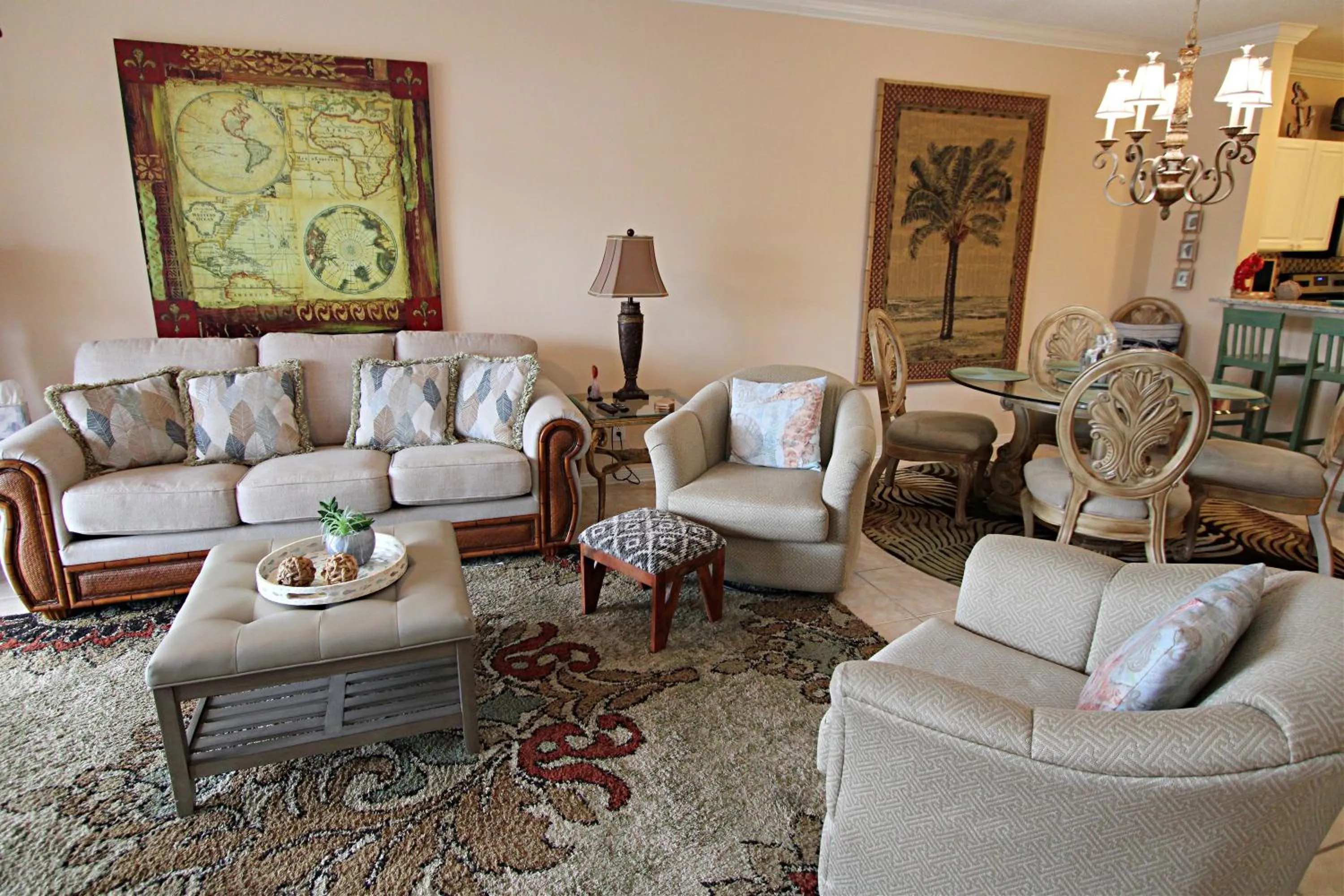 Living room in Cypress Point