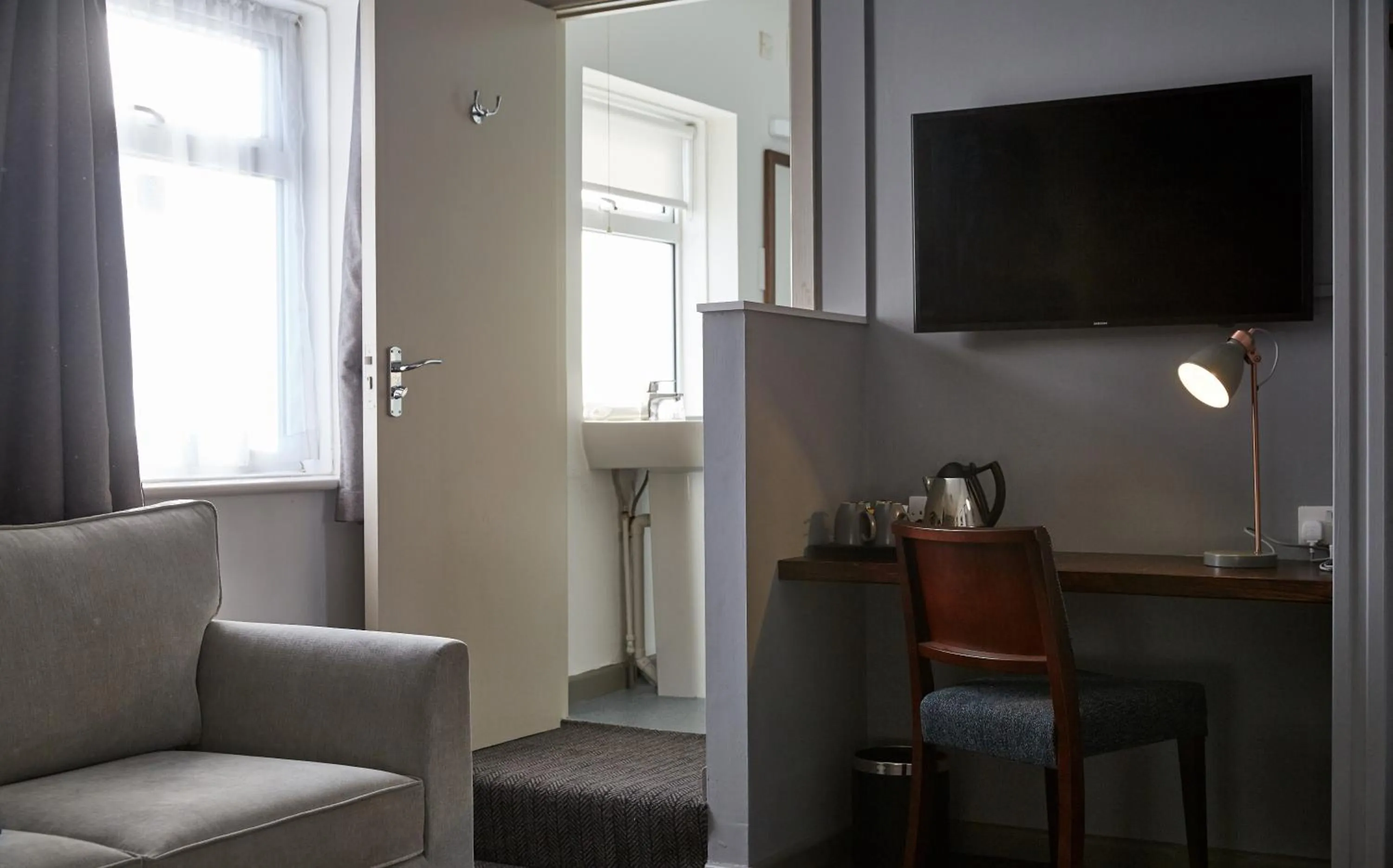 Coffee/tea facilities in The Spyglass & Kettle by Greene King Inns