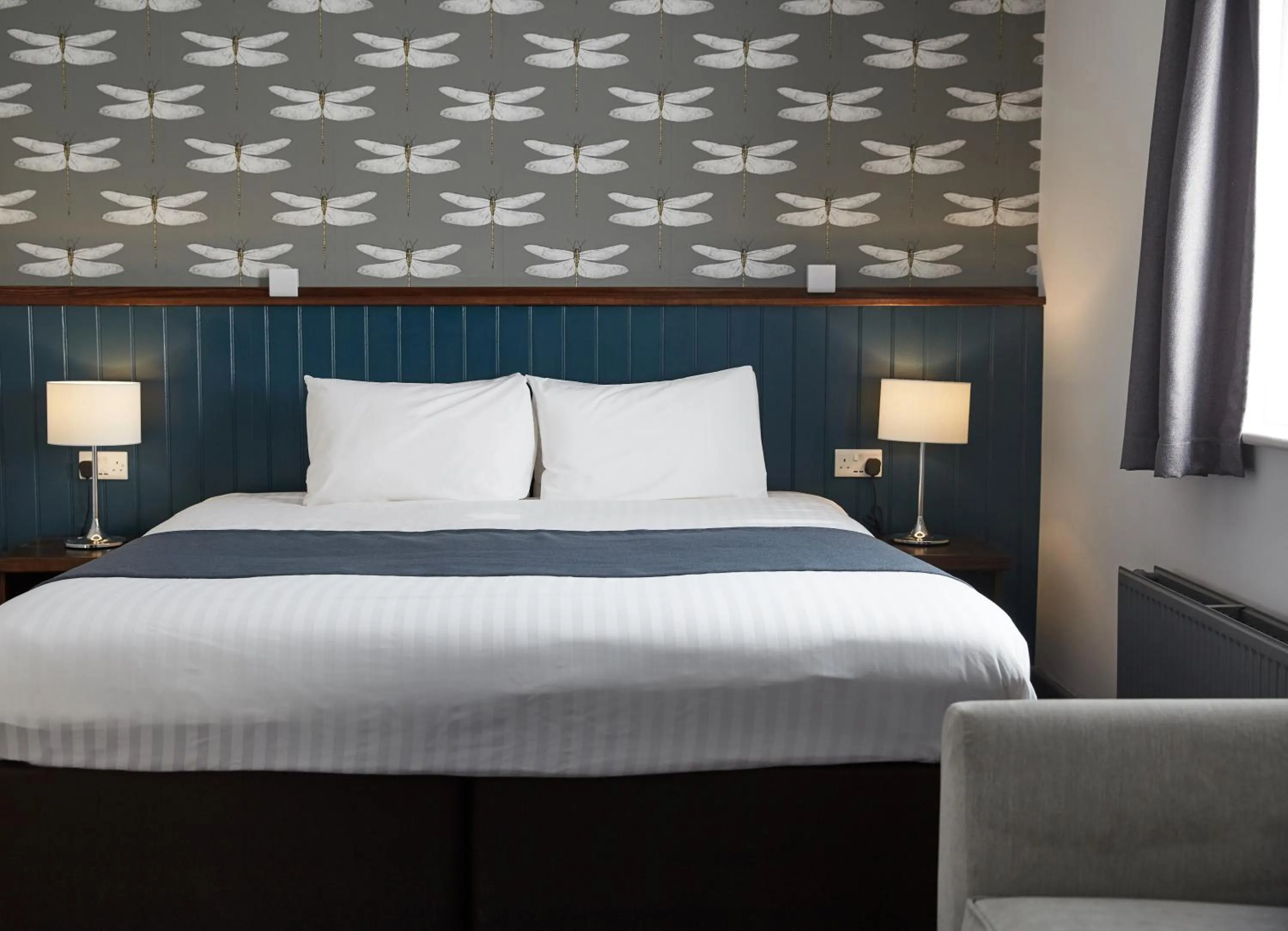 Bed in The Spyglass & Kettle by Greene King Inns