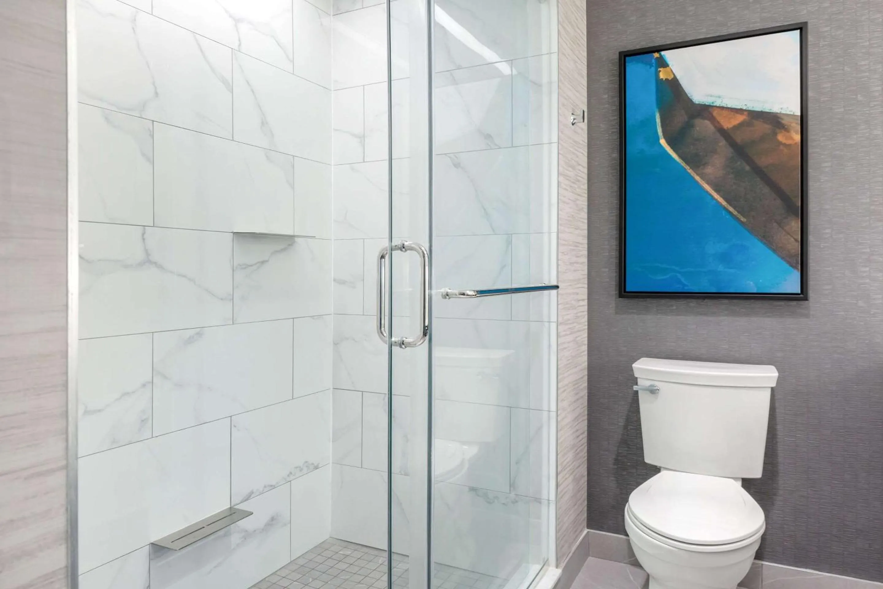 Bedroom in Cambria Hotel Niagara Falls