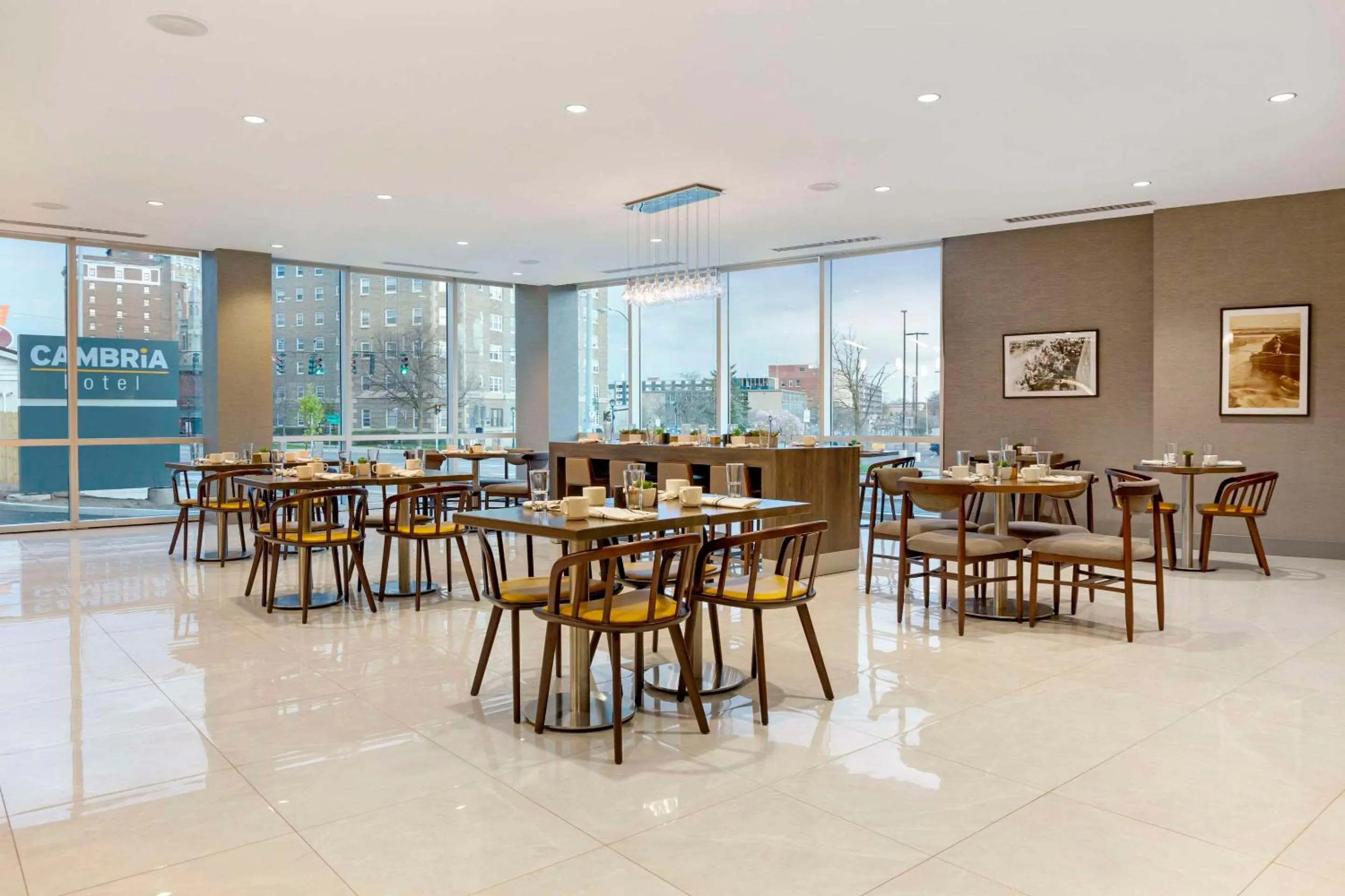 Breakfast in Cambria Hotel Niagara Falls