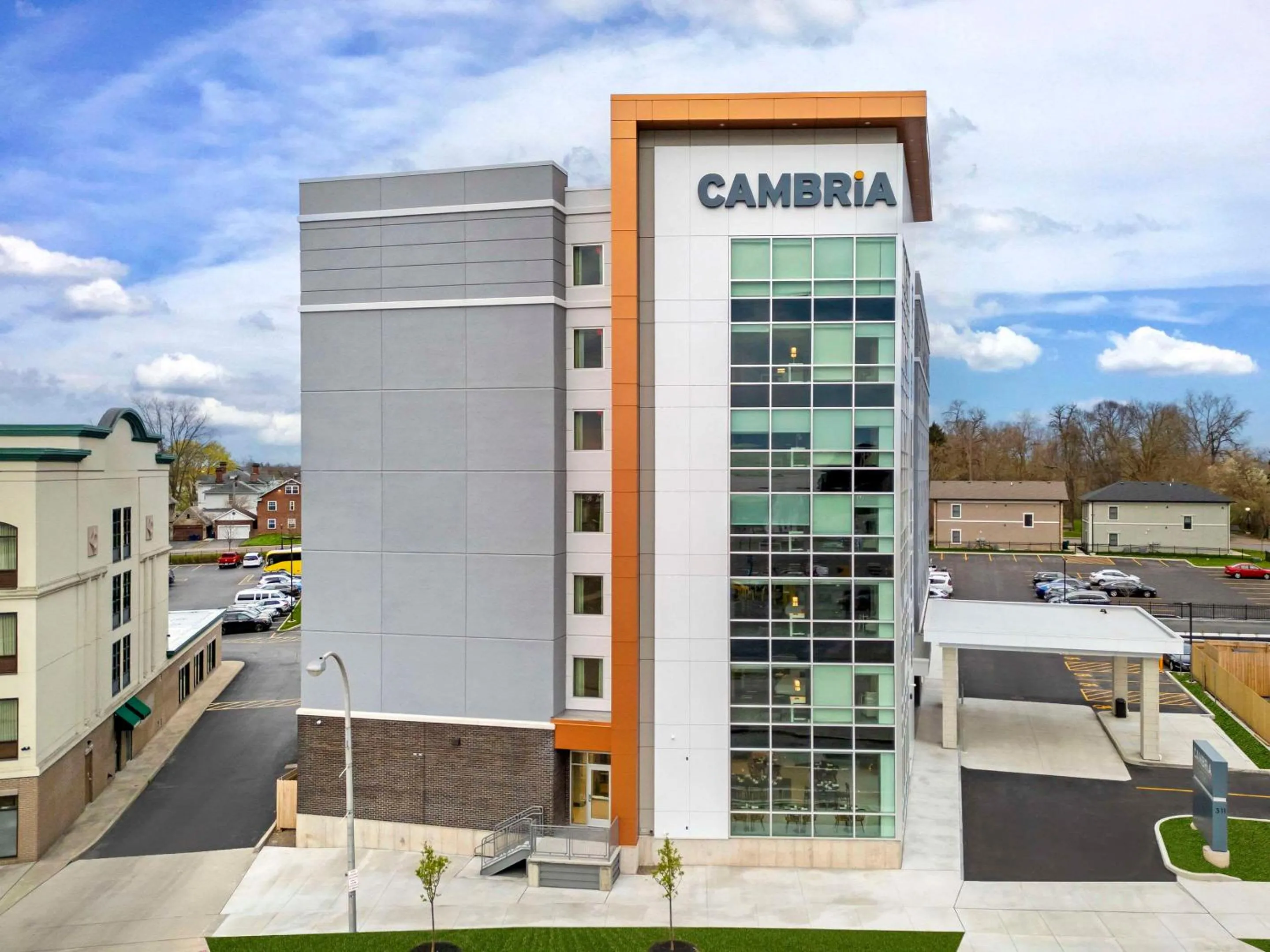Property building in Cambria Hotel Niagara Falls