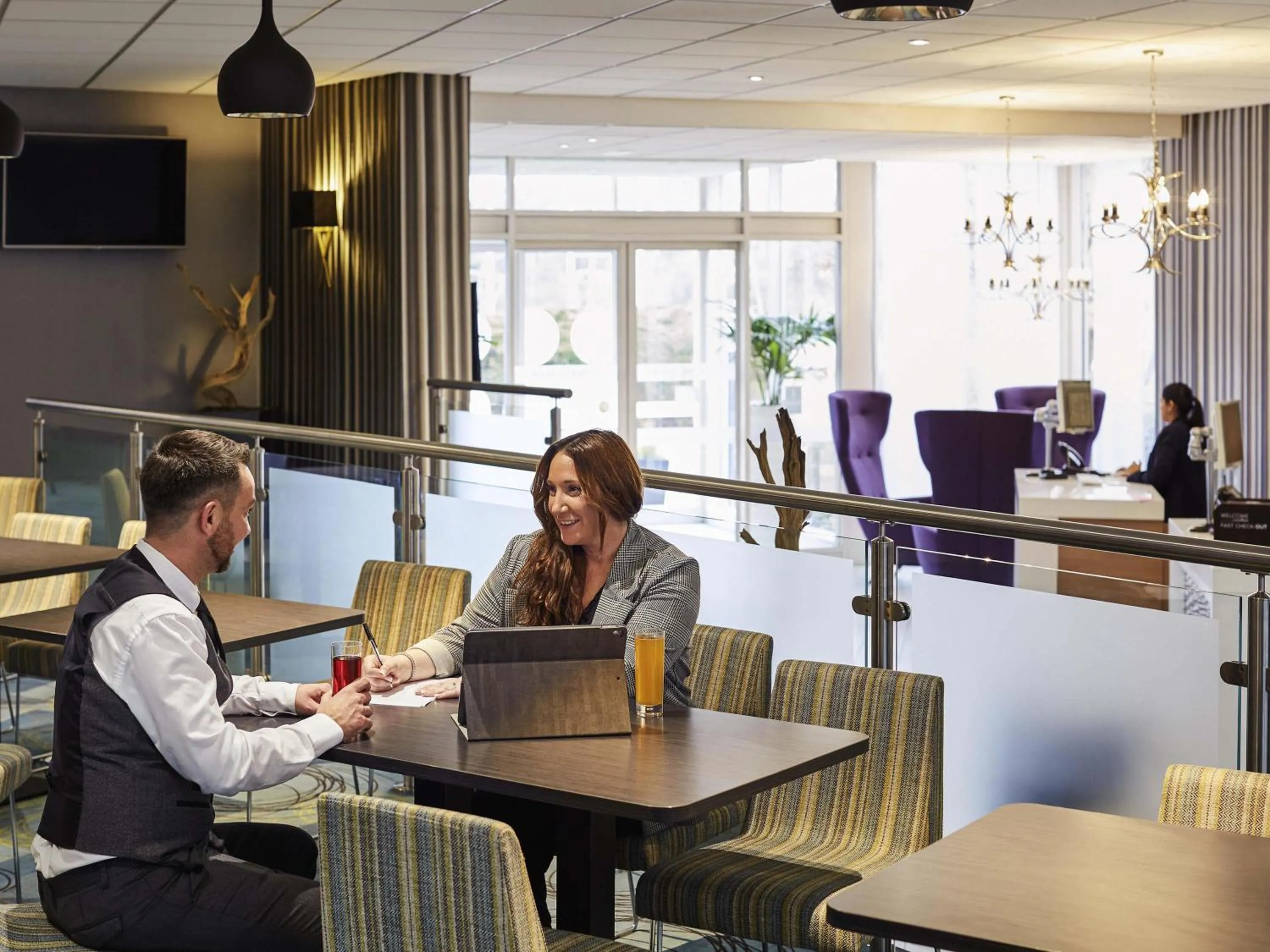 Lounge or bar in Novotel Coventry
