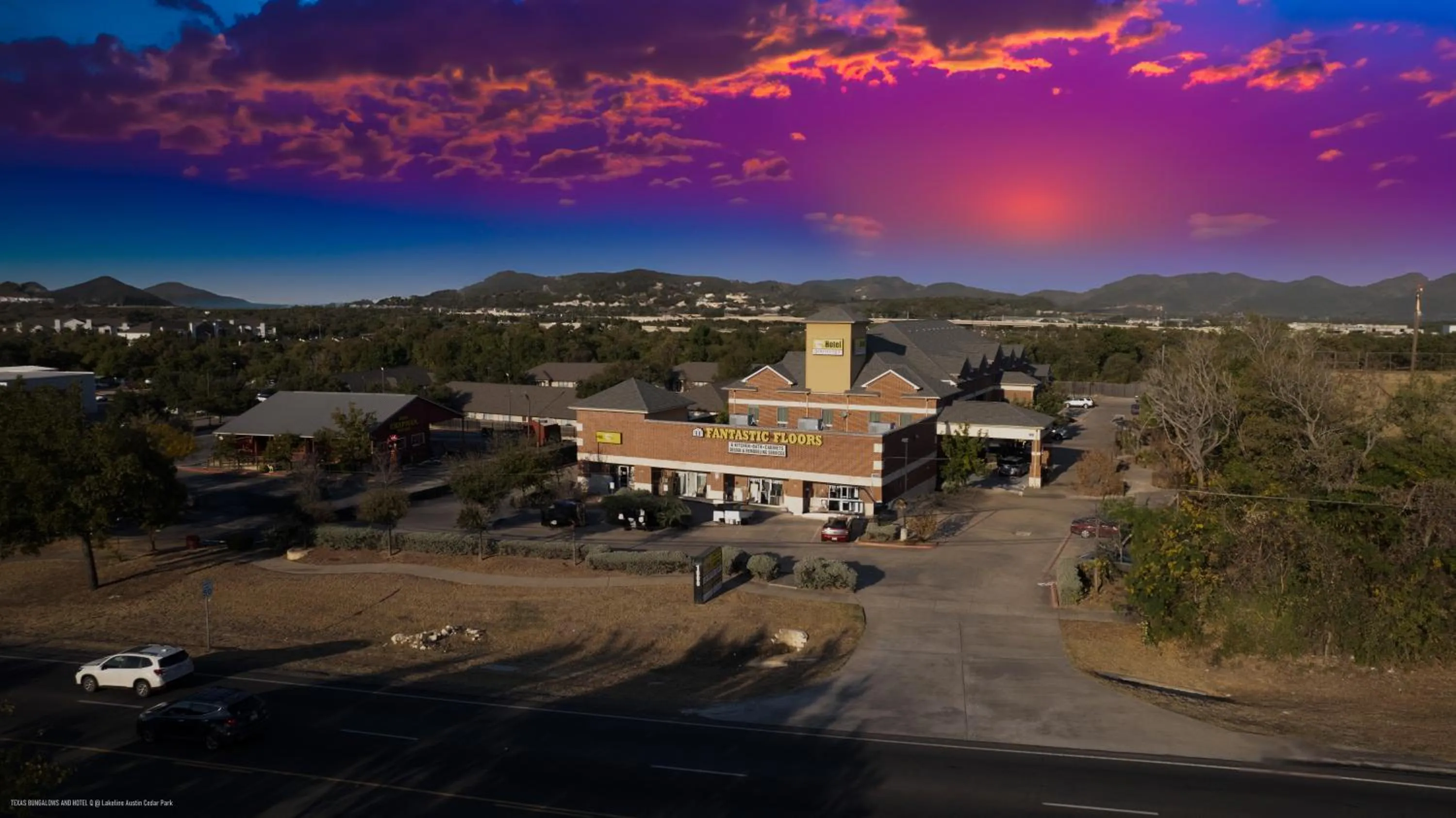 Property building in Texas Bungalows Hotel & Hotel Que at Lakeline Austin Cedar Park