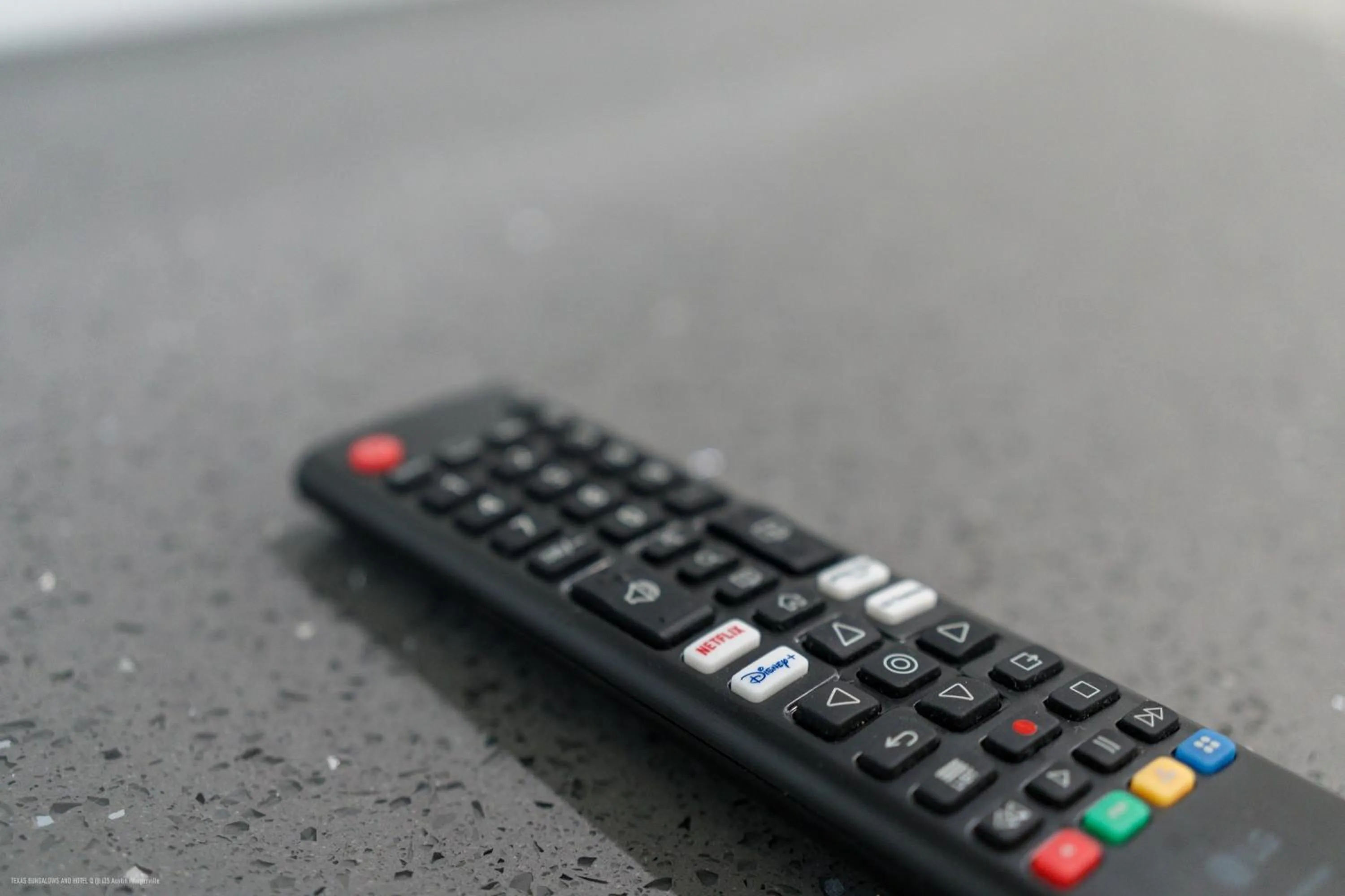 TV and multimedia in Texas Bungalows Hotel & Hotel Que at Lakeline Austin Cedar Park