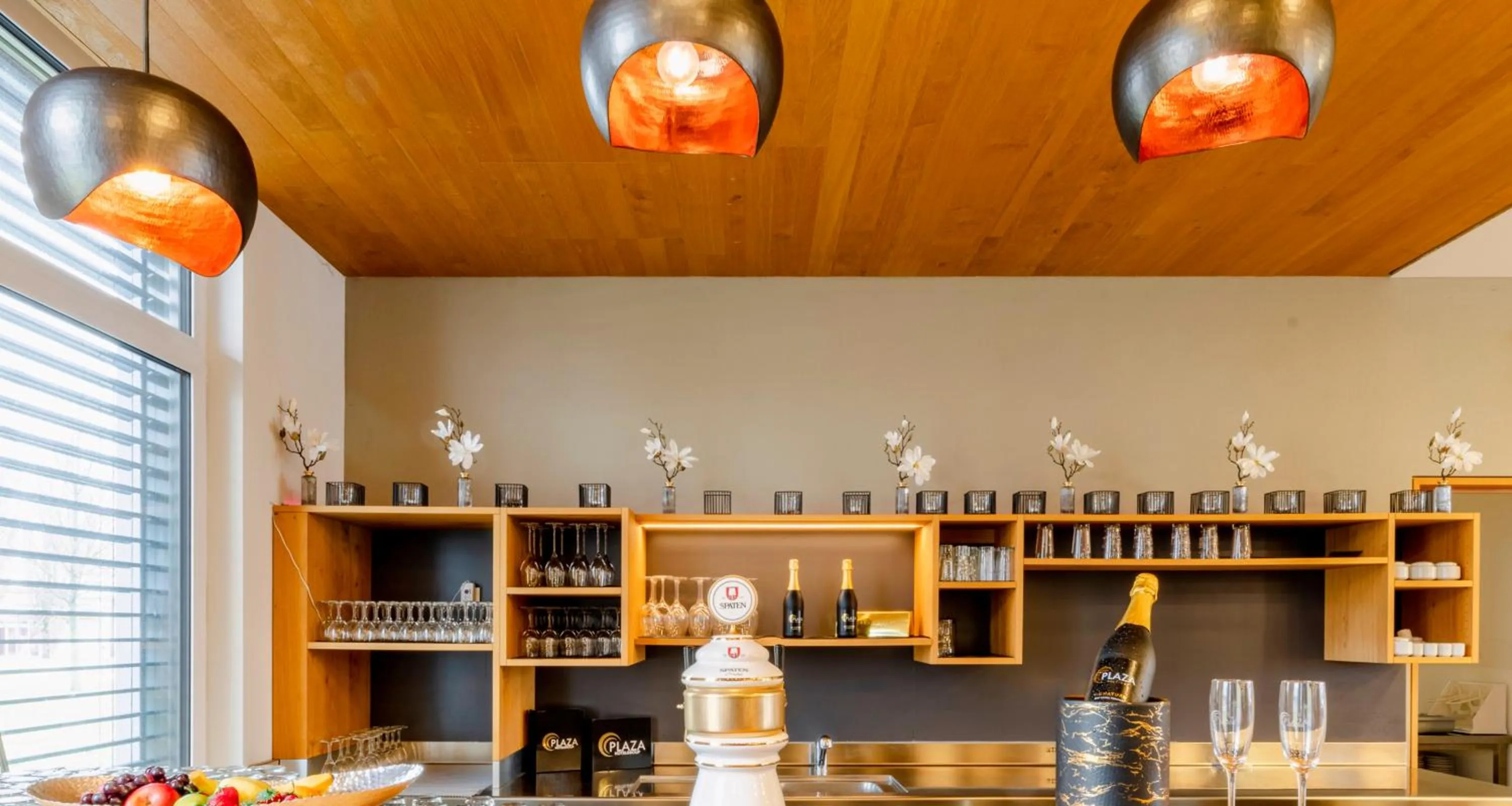 Lounge or bar in PLAZA INN Dachau - München