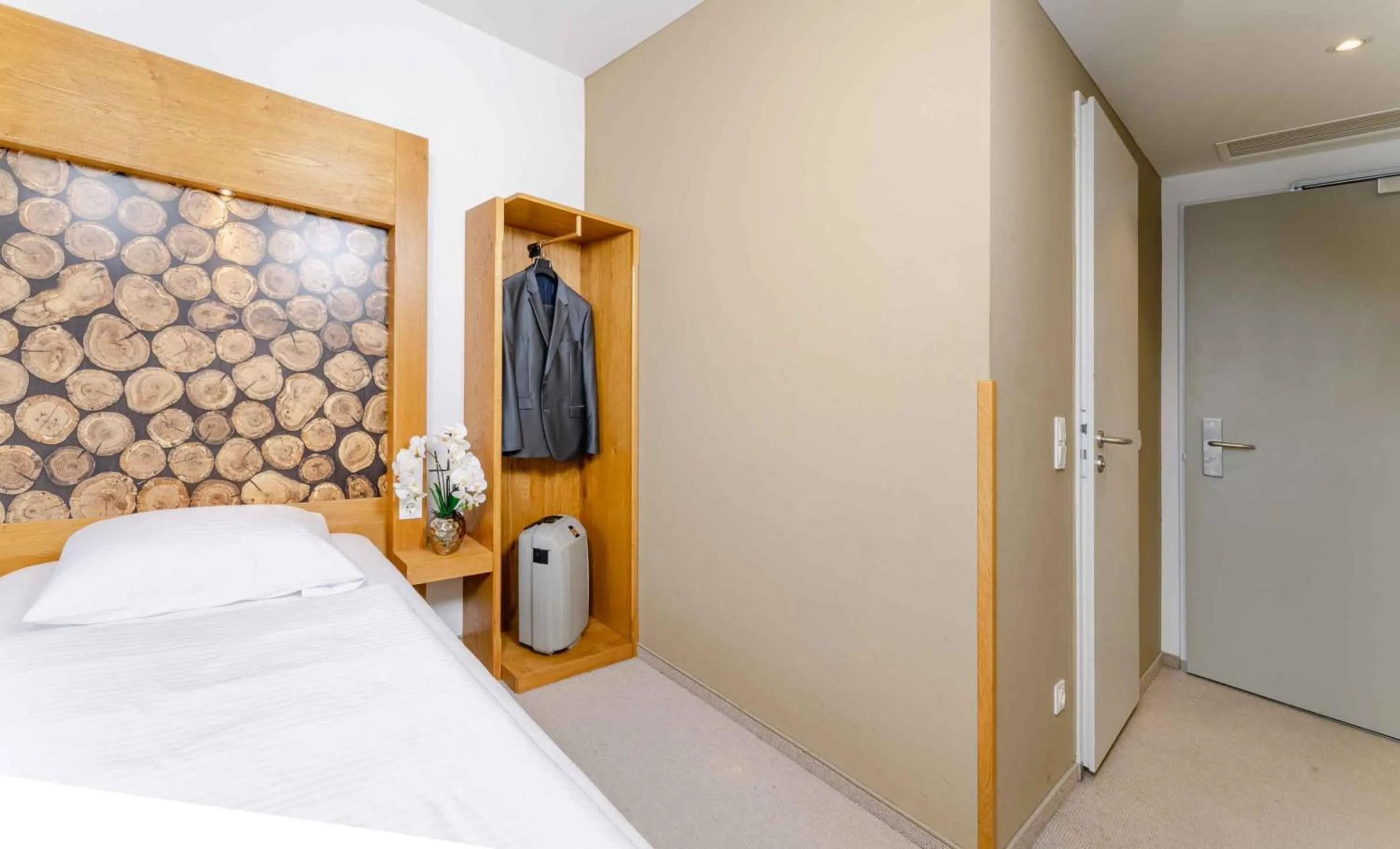 Bed in PLAZA INN Dachau - München