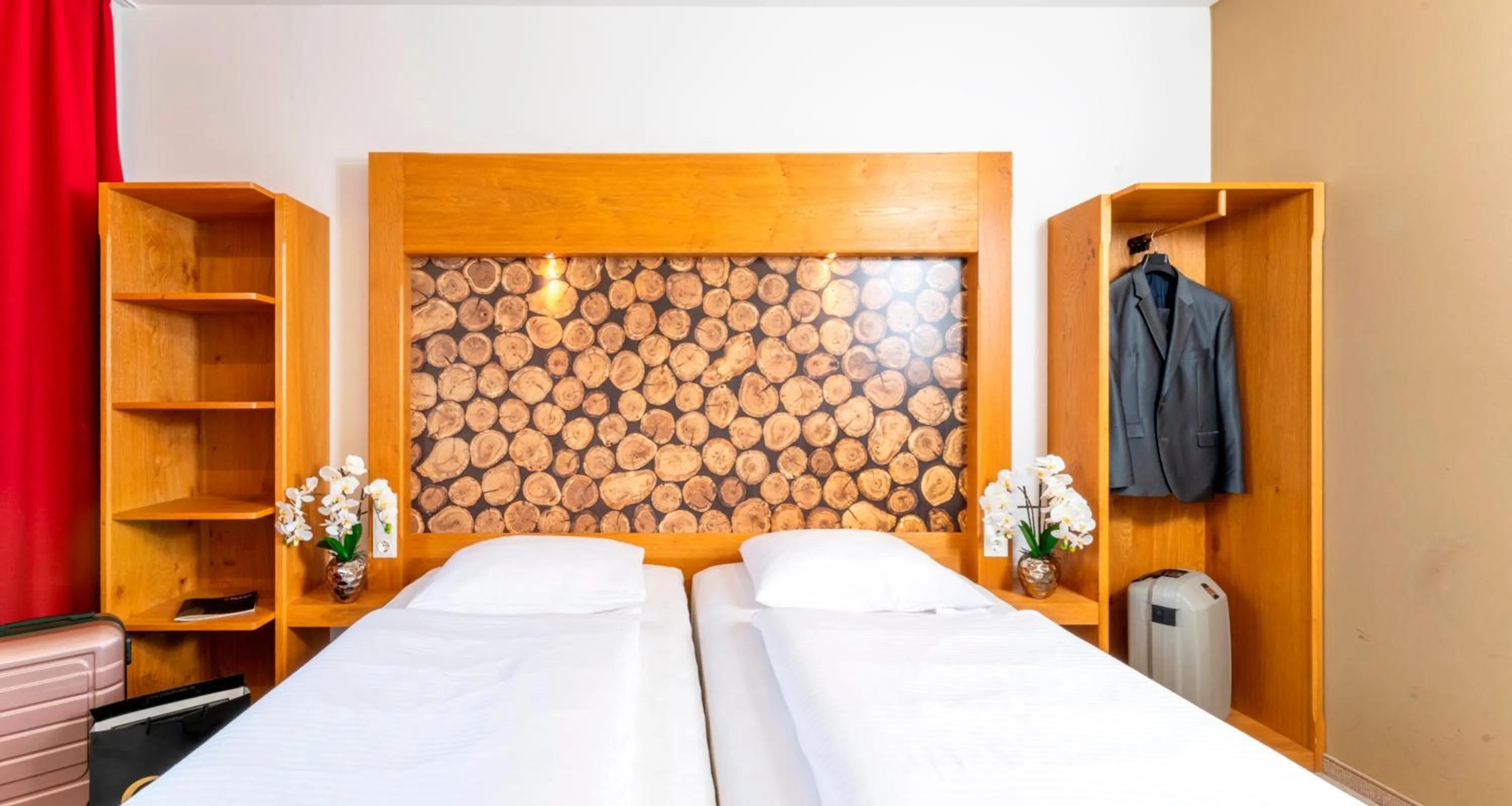 Bedroom, Bed in PLAZA INN Dachau - München