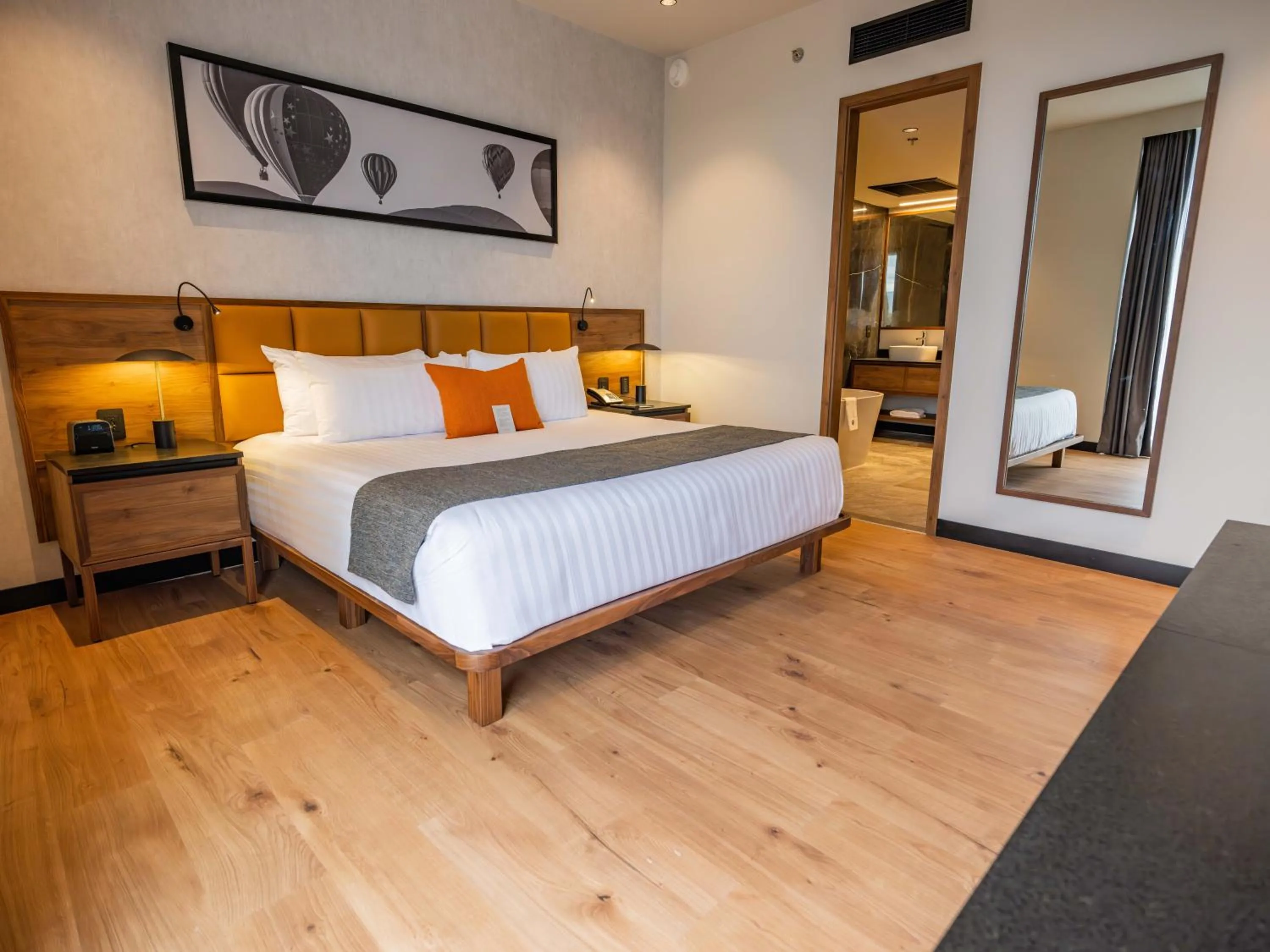 Bedroom, Bed in Galeria Plaza Leon