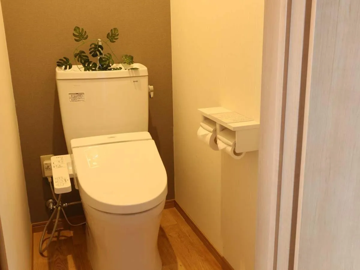 Toilet in Sloth Glamping