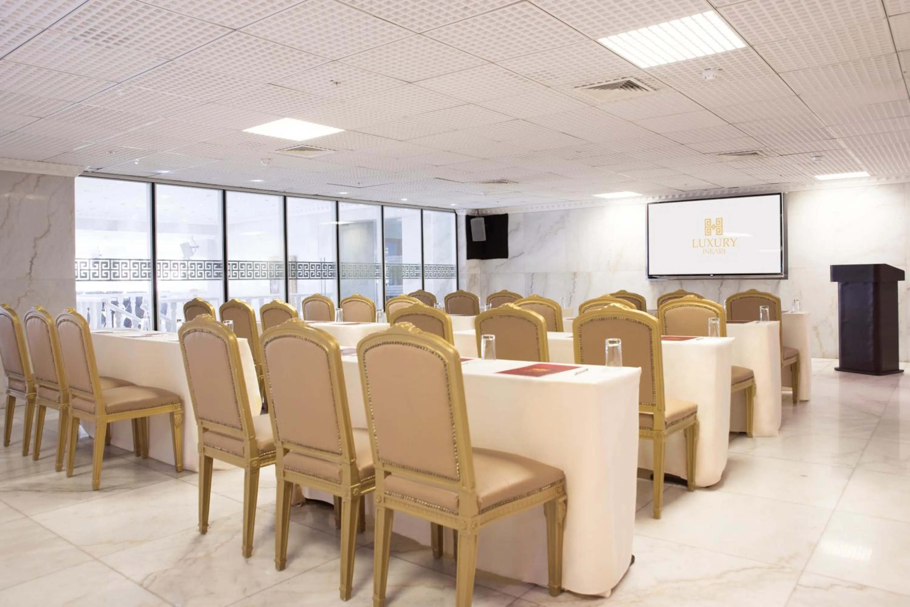 Business facilities in Luxury Inkari Hotel