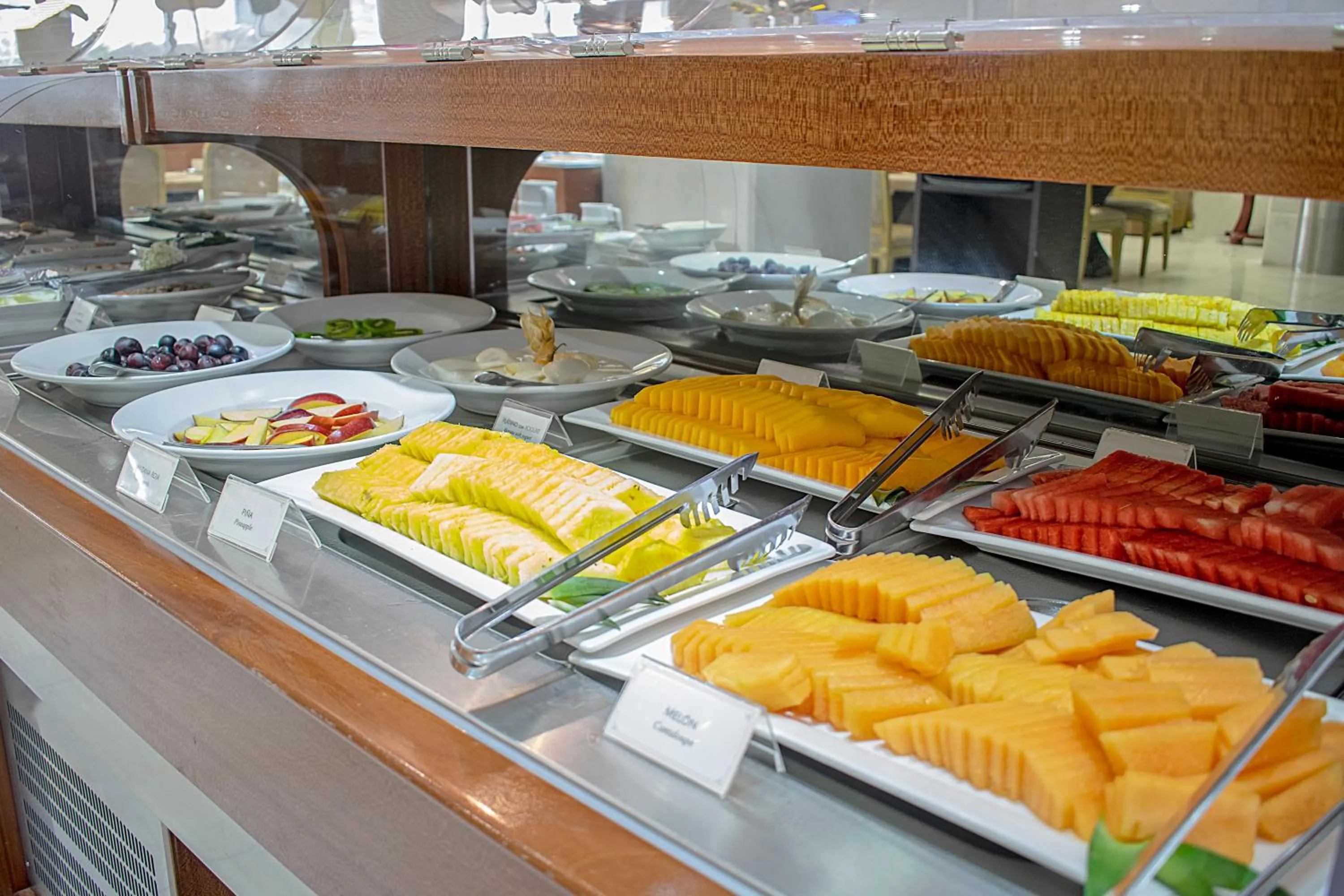 Food in Luxury Inkari Hotel