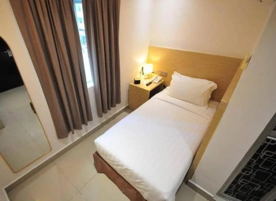 Single Room with Private Bathroom - single occupancy in Living At DSulaiman Hotel