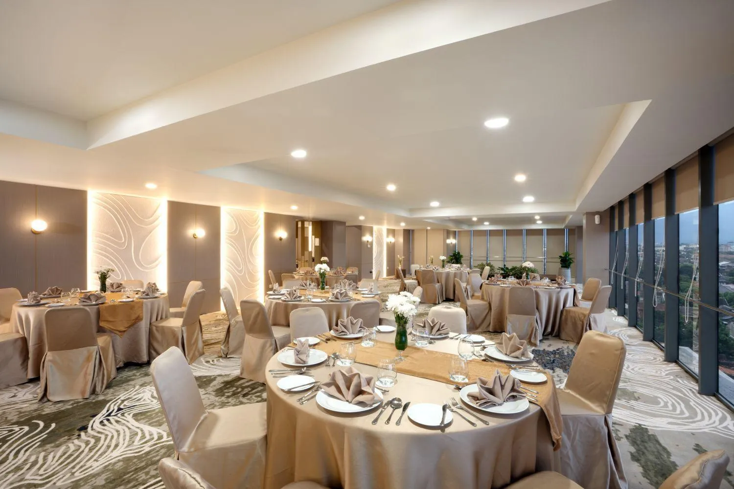 Meeting/conference room in 1O1 STYLE Yogyakarta Malioboro