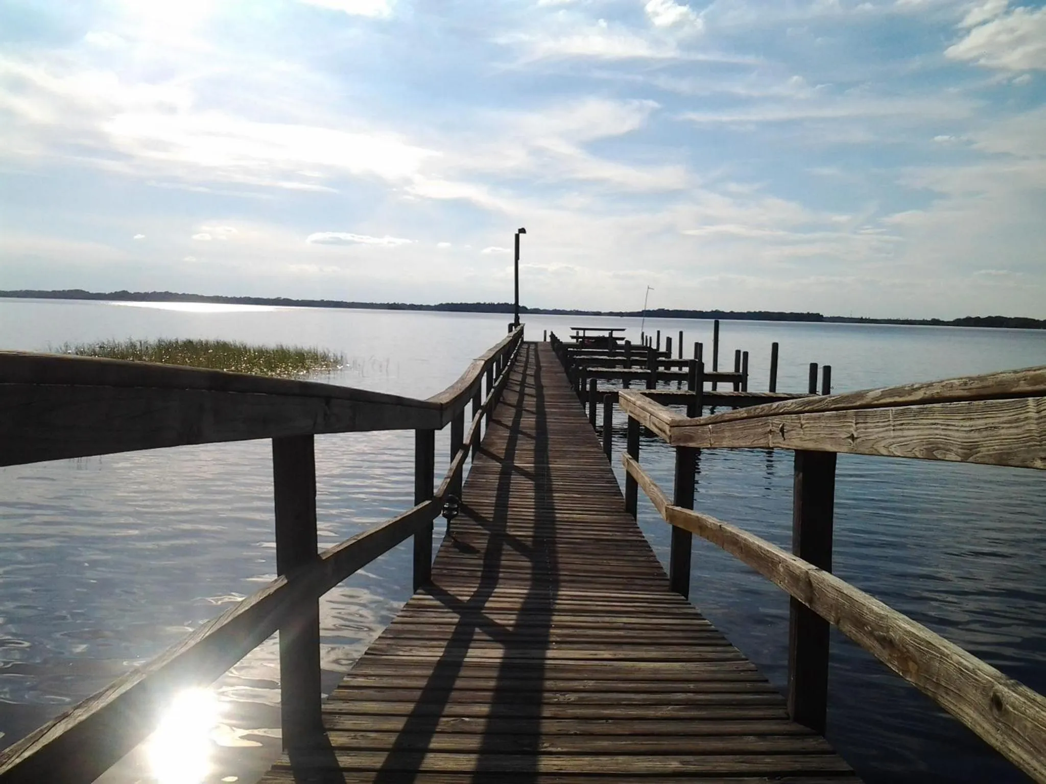 Day in Lakeside Inn and Cafe