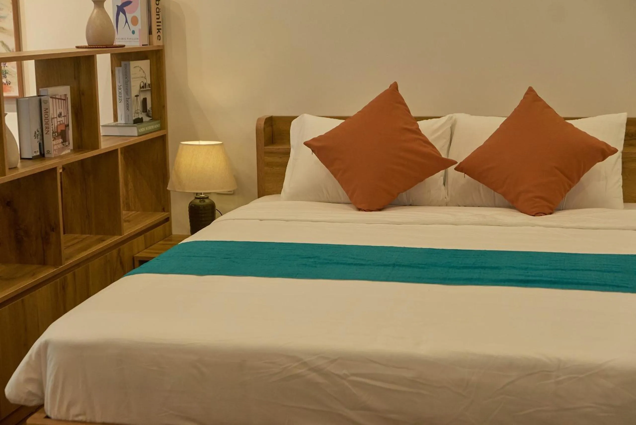 Photo of the whole room, Bed in Hanoi Shouten - Staycation