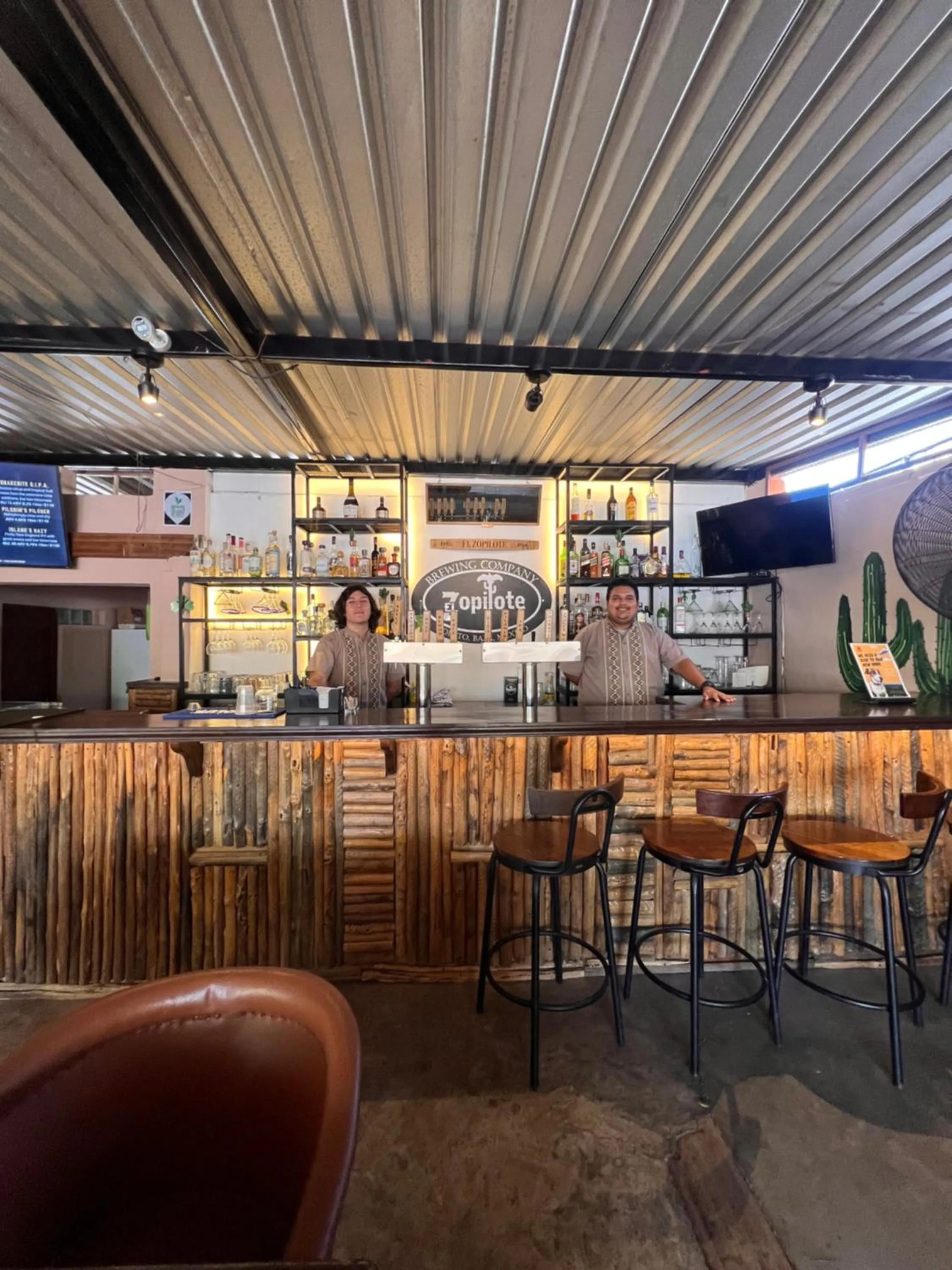 Restaurant/places to eat in Hotel 1697 Loreto