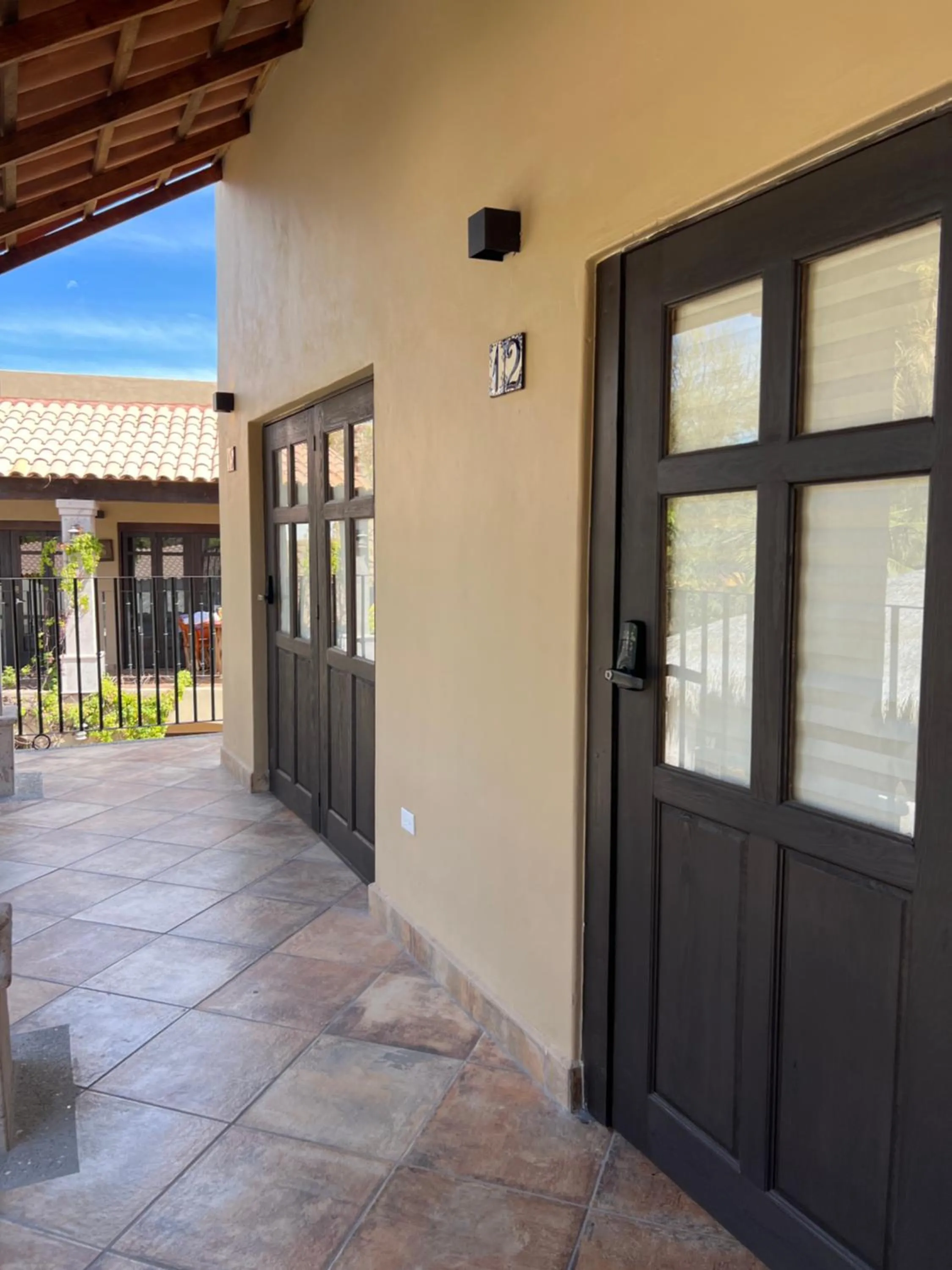 Facade/entrance in Hotel 1697 Loreto