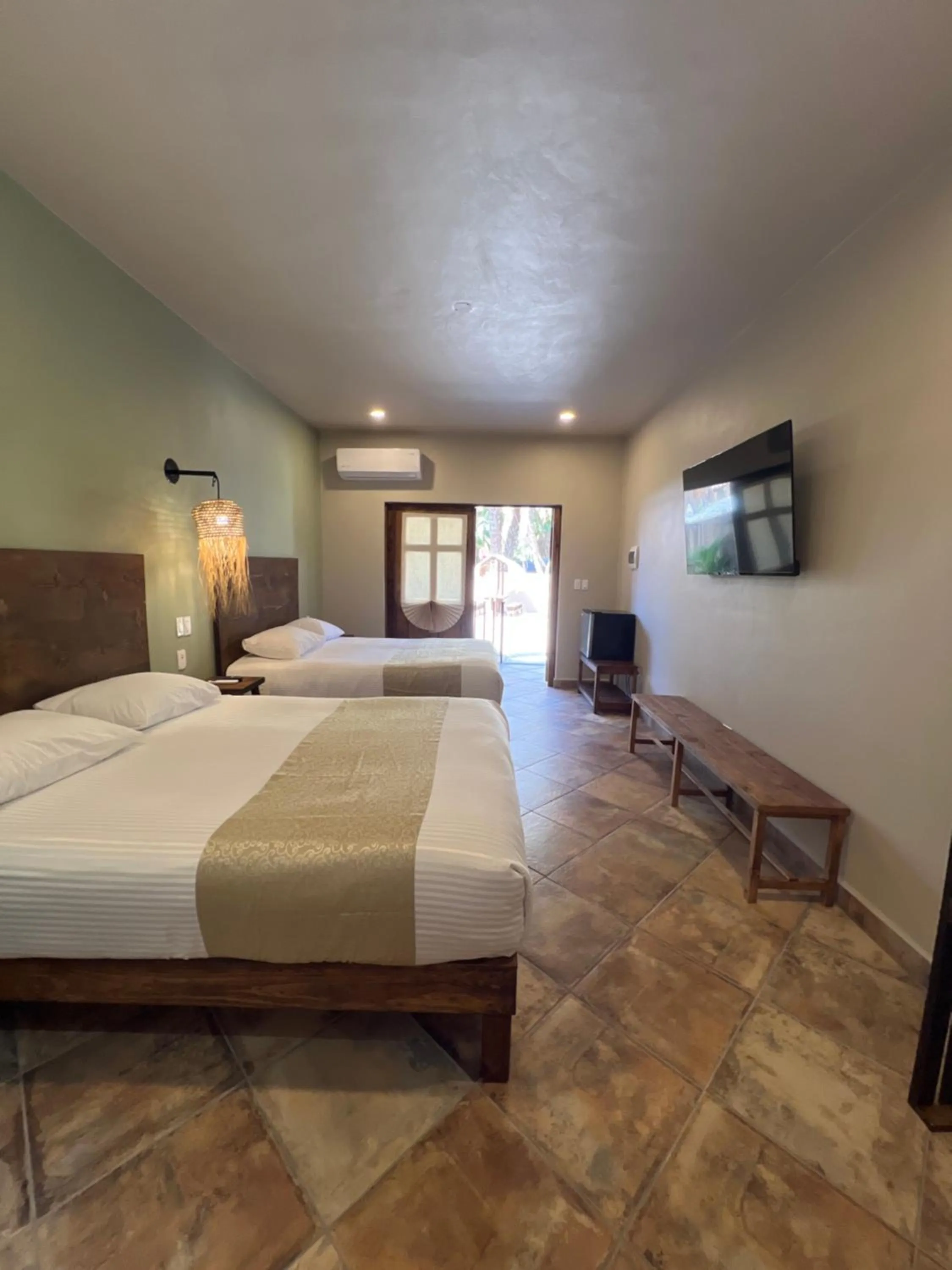 Photo of the whole room, Bed in Hotel 1697 Loreto