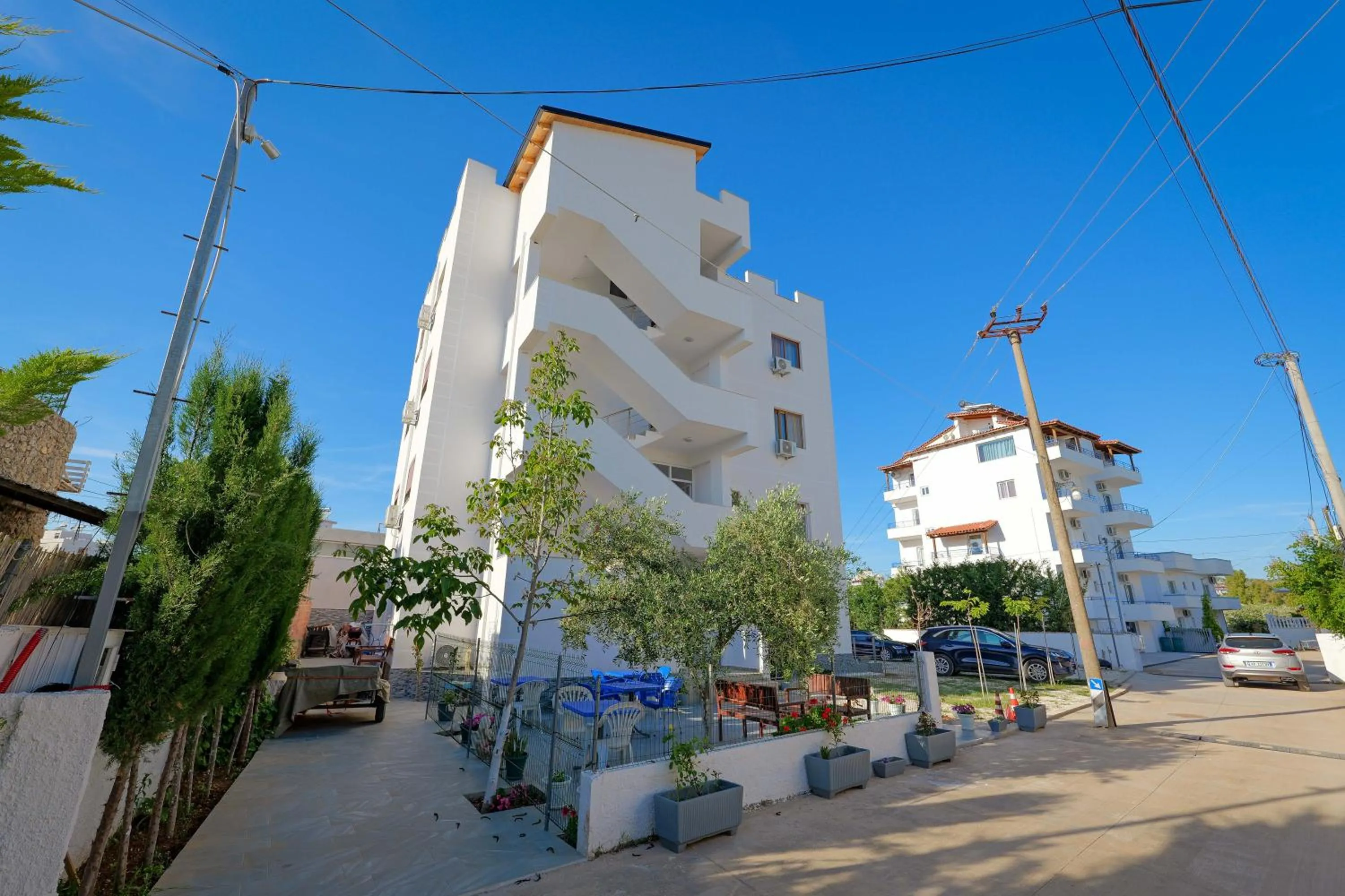 Property building in Central Garden Sofia 1- Free Parking