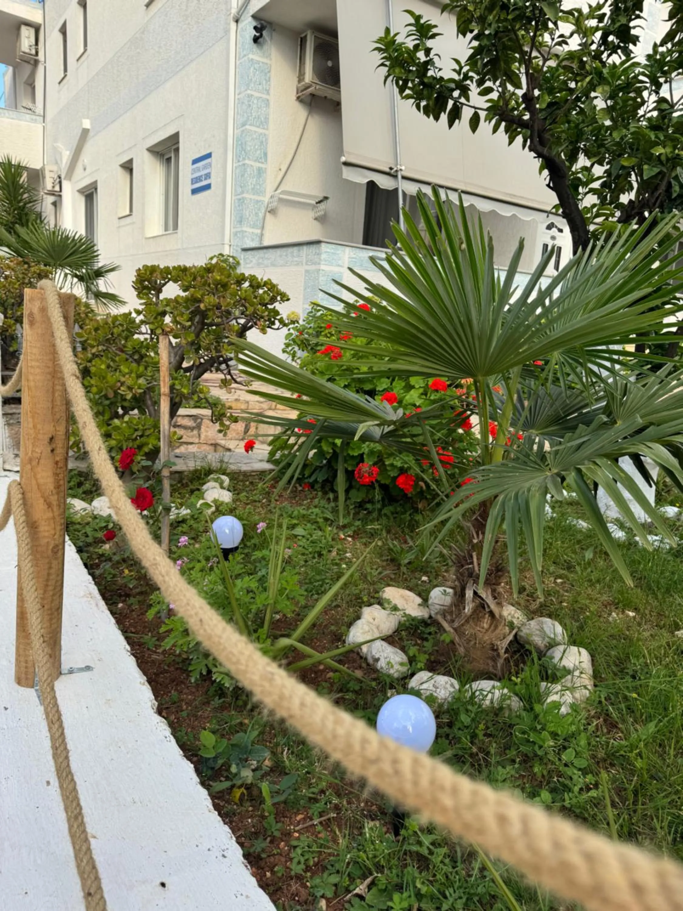 Property building in Central Garden Sofia 1- Free Parking