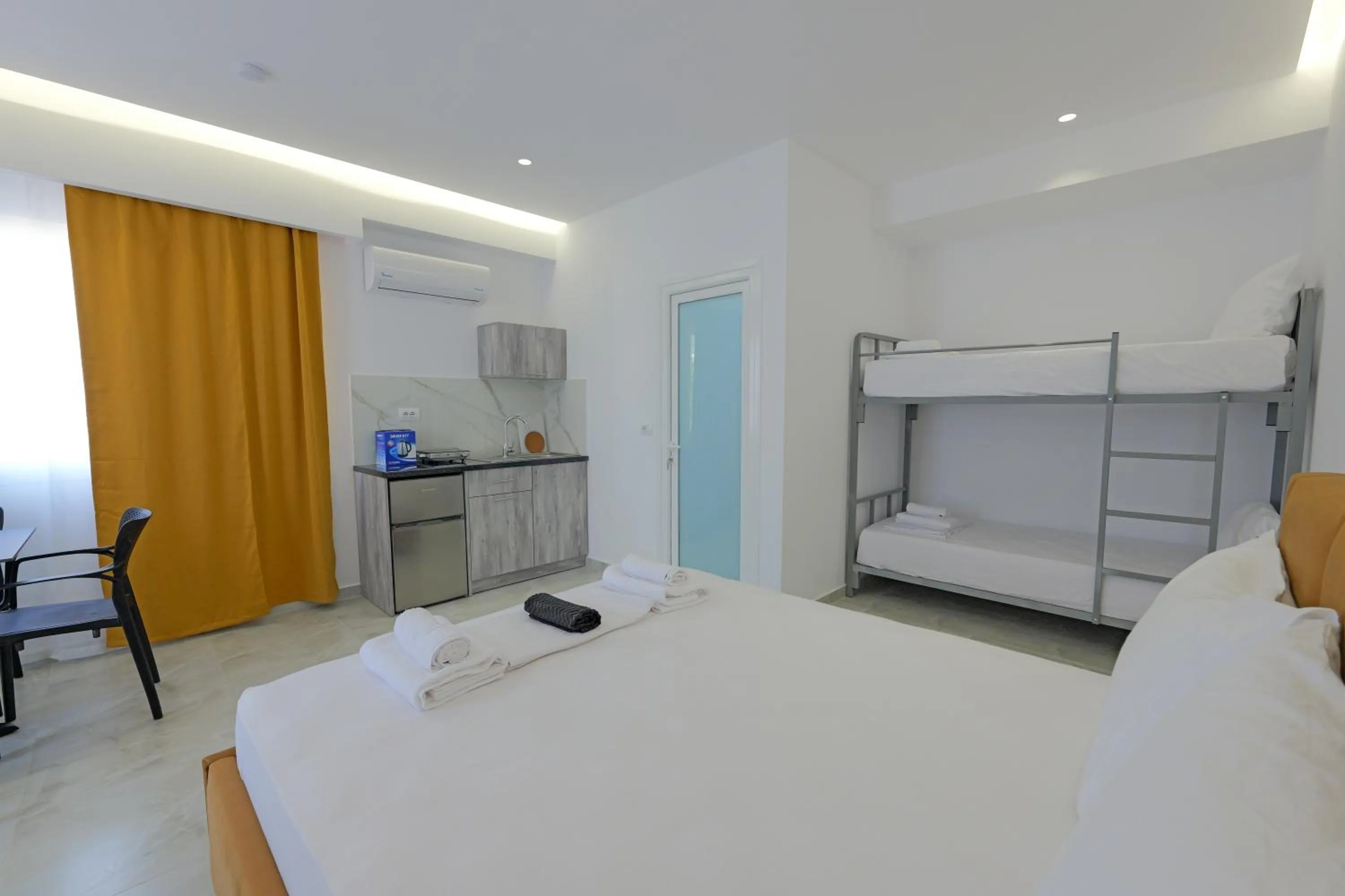 Photo of the whole room, Bed in Central Garden Sofia 1- Free Parking