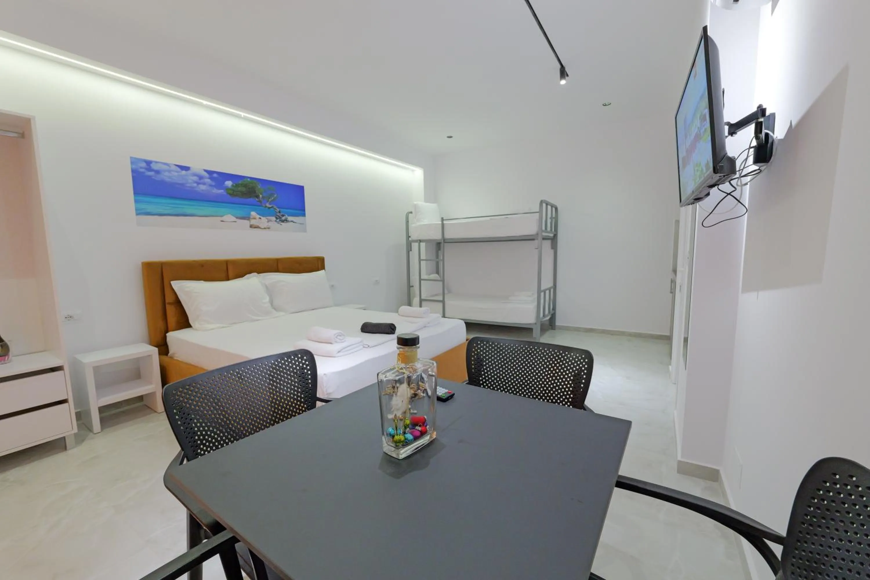 Photo of the whole room, Bed in Central Garden Sofia 1- Free Parking