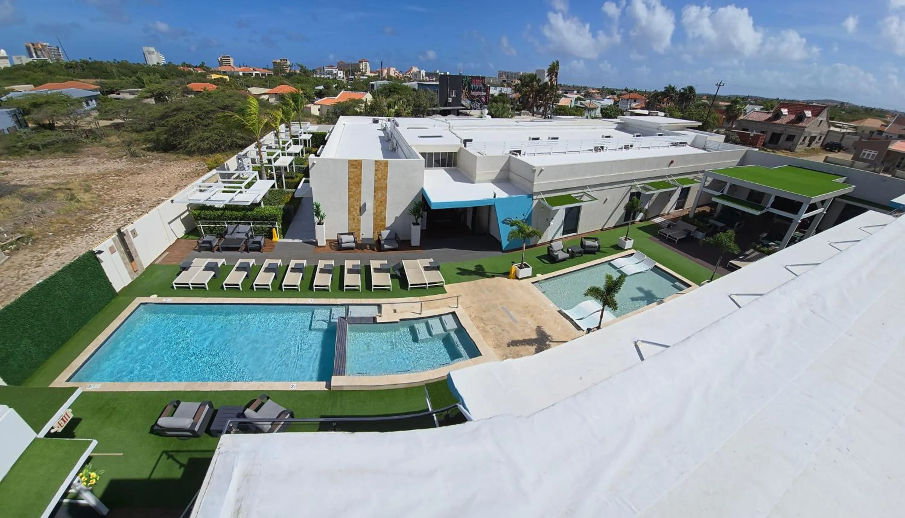 Aruba Boutique & Art Hotel - Adults Only